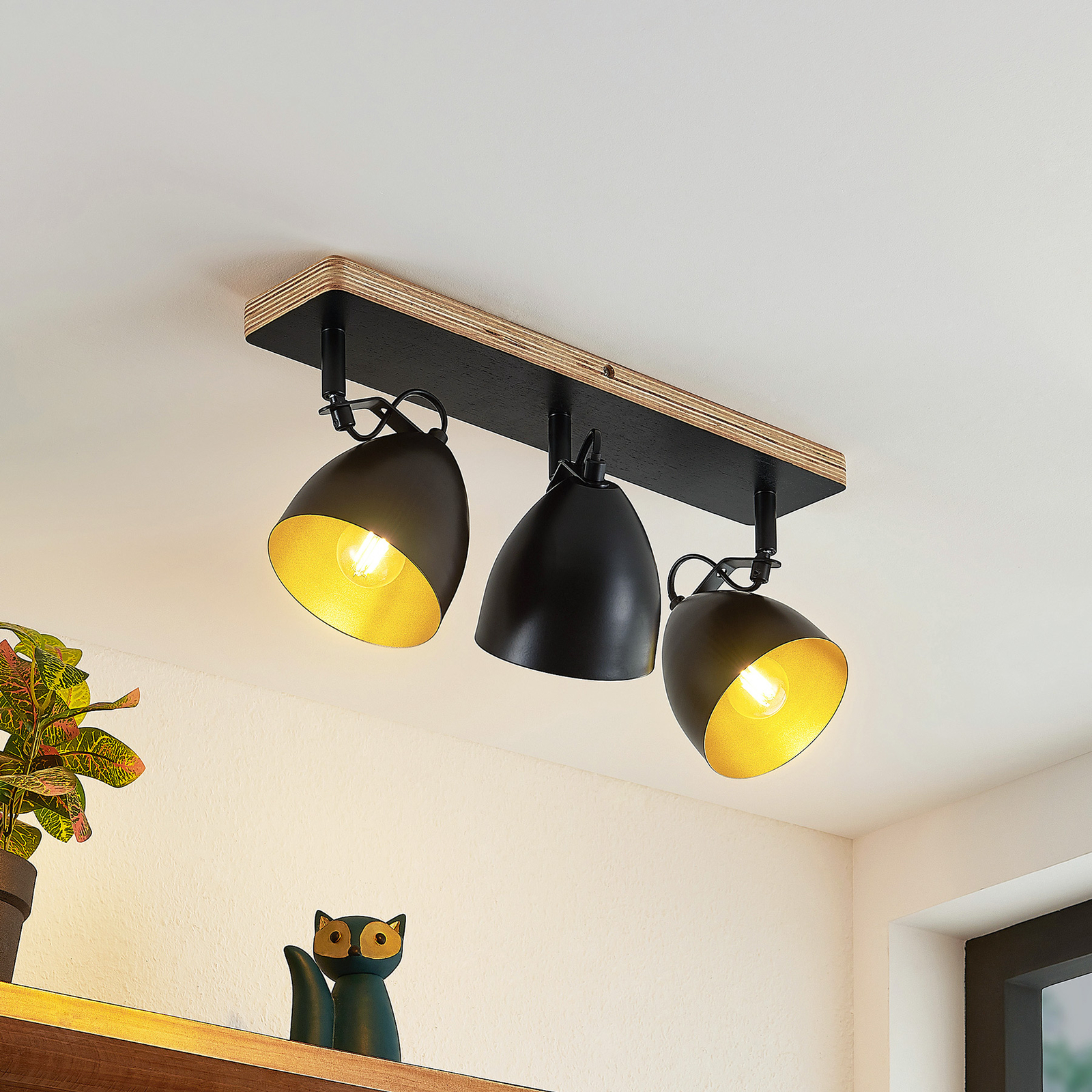 Lindby Colton ceiling spotlight black/gold 3-bulb