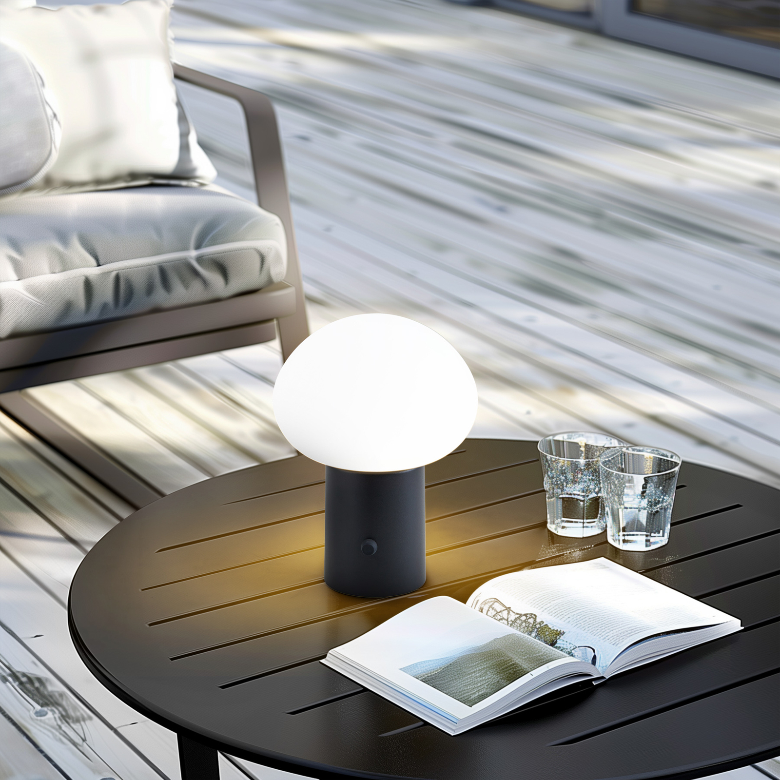 Zelie Portable Bordlampe IP44 Svart/Hvit - Lindby