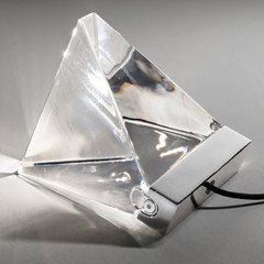 Fabbian Tripla - lámpara de mesa LED de cristal