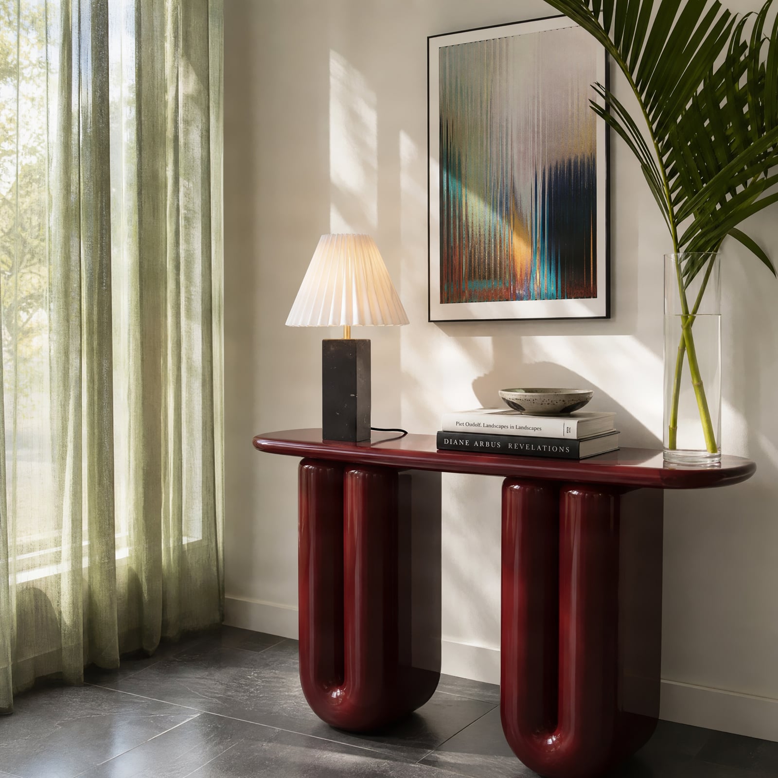 Nola bordlampe Asher, høyde 45 cm, svart/hvit, marmor