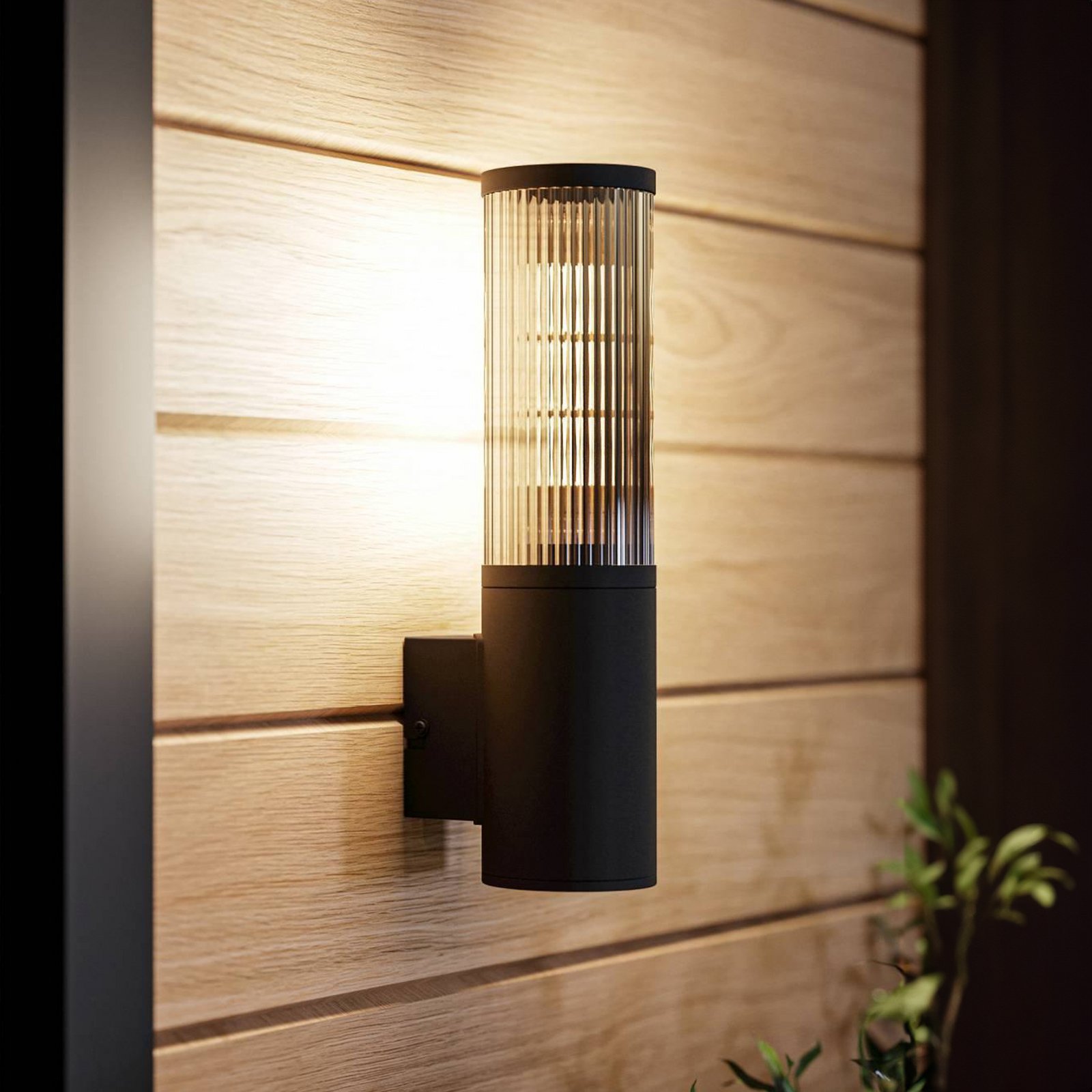 Salle outdoor wall light, height 31 cm, black, aluminium