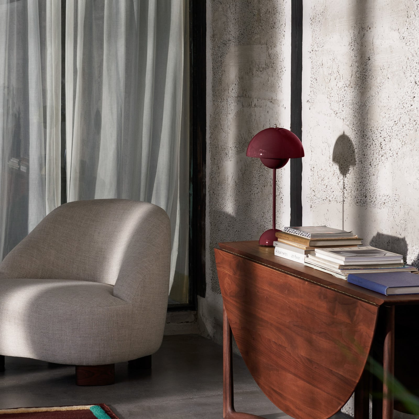 Flowerpot VP3 bordlampe, violet, 50 cm &Tradition - Stue - Design - Metal - Med én lyskilde