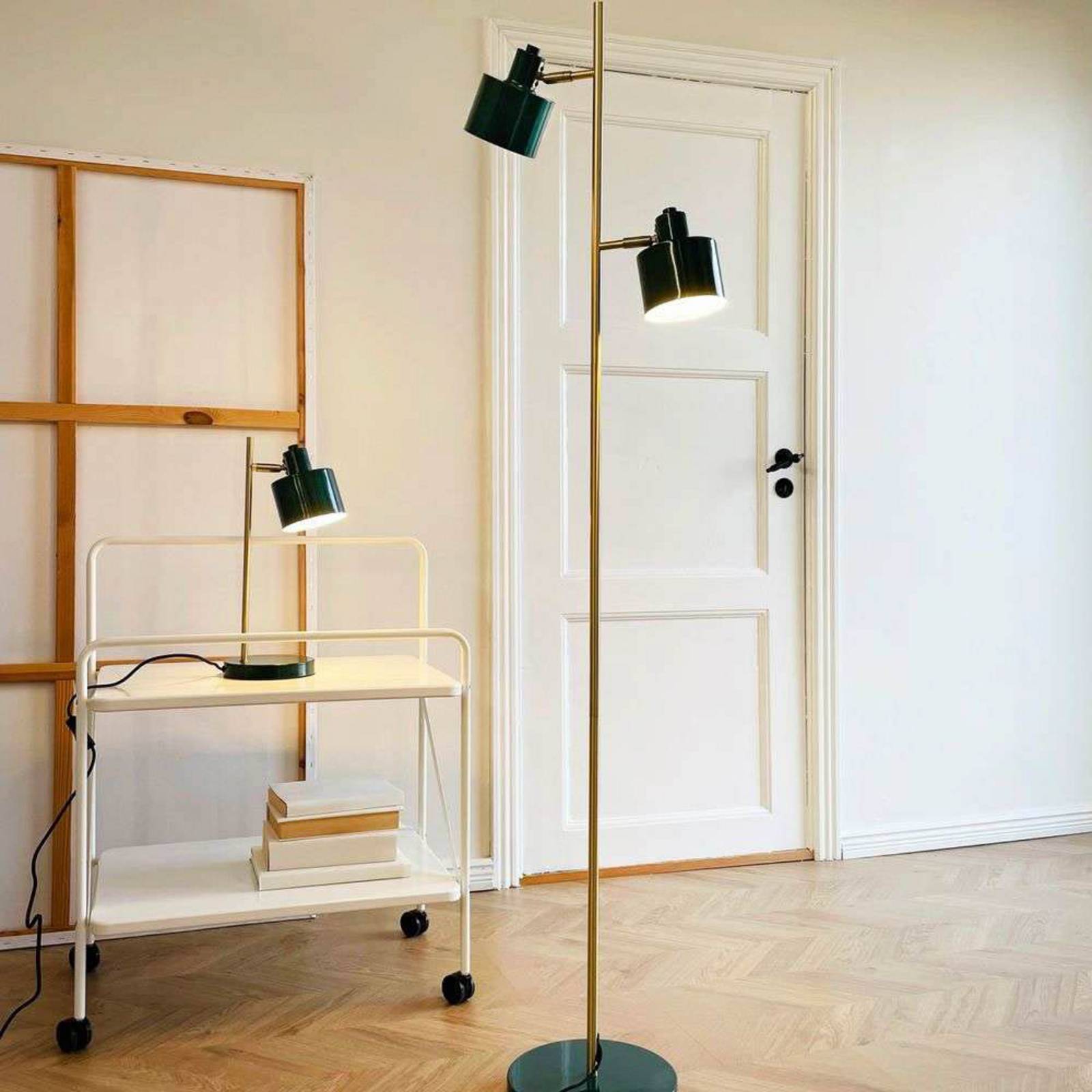 Lampadaire Ocean de Dyberg Larsen, vert foncé, 160 cm, à 2 lampes.