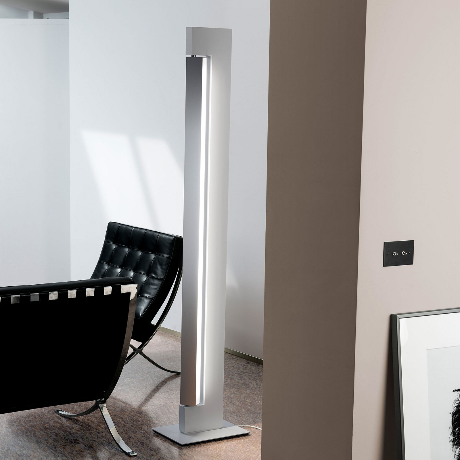 Nemo Ara LED-Stehleuchte dim-to-warm