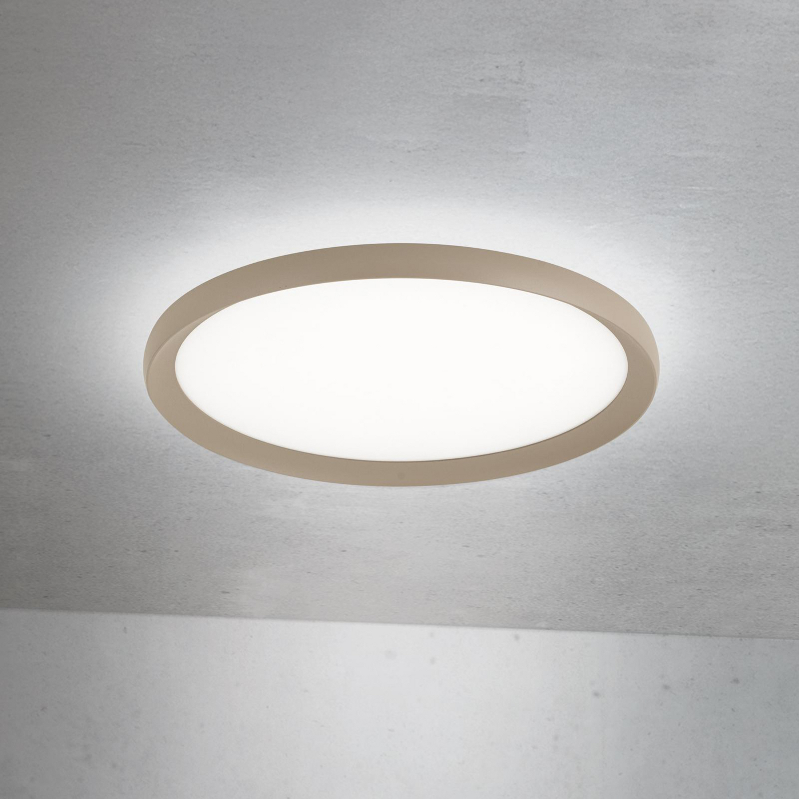 LED ceiling lamp Kant, Ø 40 cm khaki, CCT metal/plastic LED ceiling lamp Kant, Ø 40 cm khaki, CCT metal/plastic