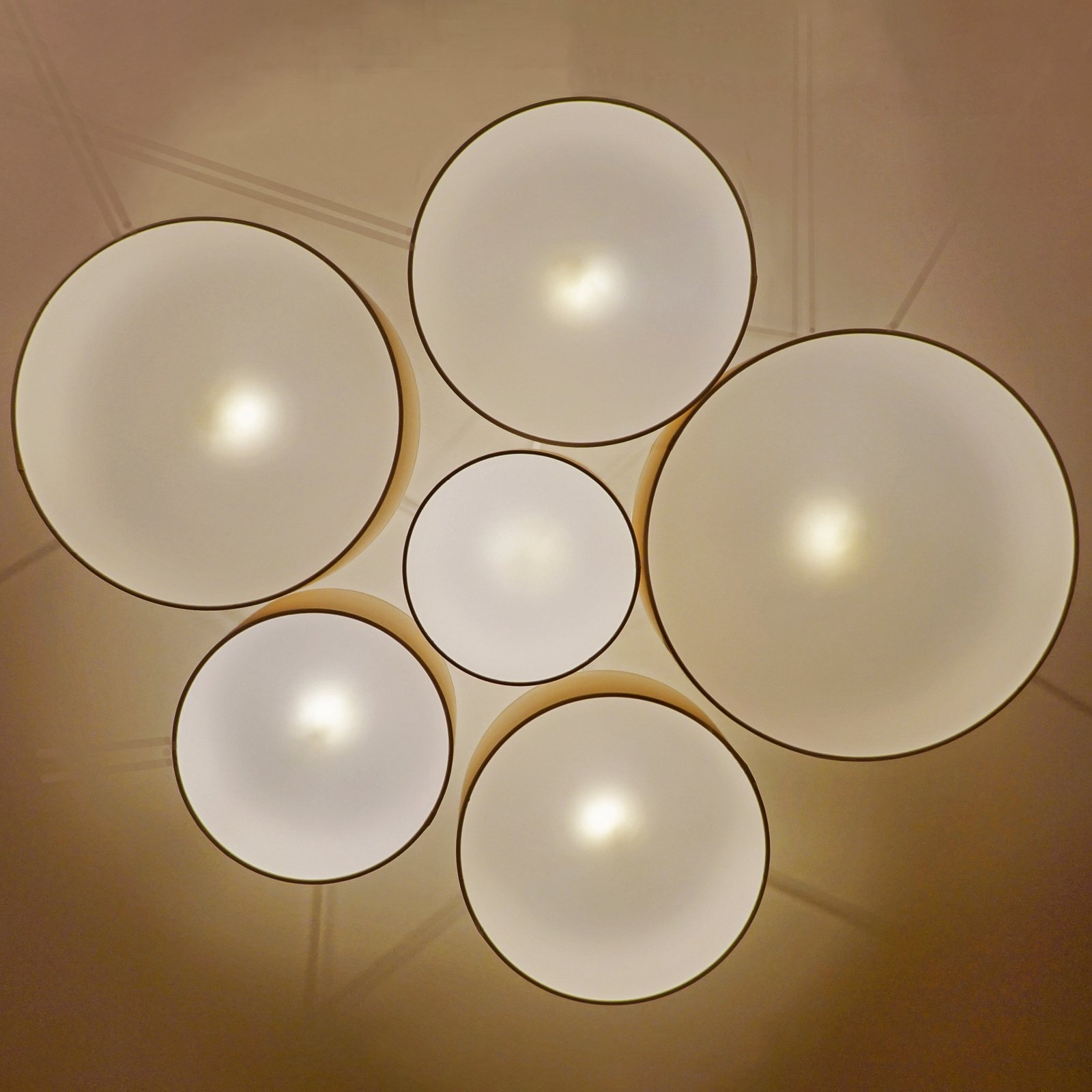 Euluna Lodge ceiling light, 6-bulb, beige