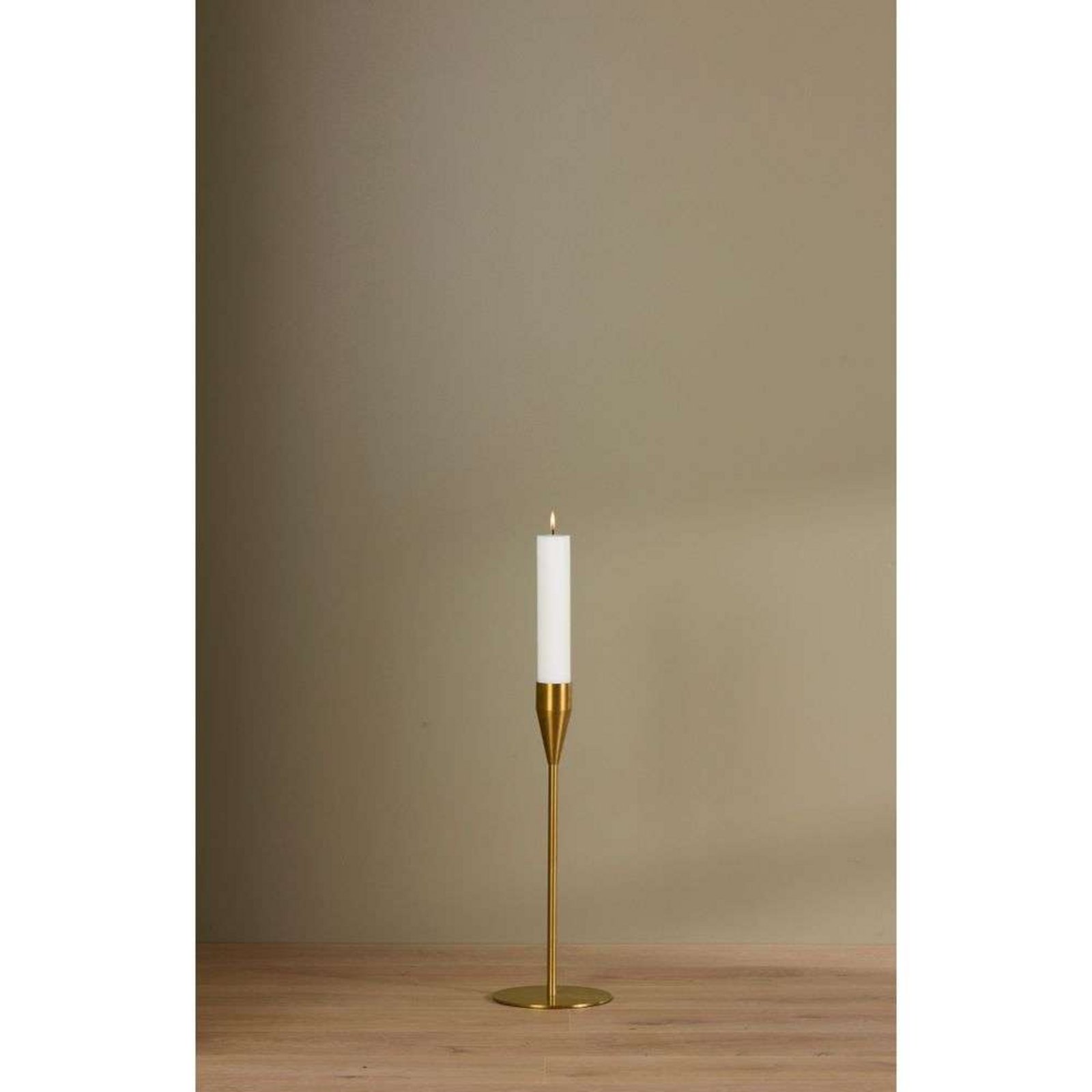 Venus Maxi Candle Holder H47,5 Brass - Piet Hein