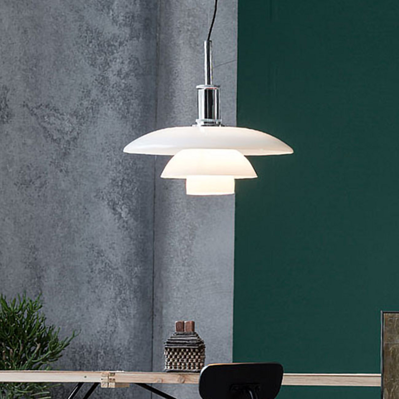 Louis Poulsen PH 3 1/2-3 lampă suspendată crom - Camera de zi / sufragerie - design - cromat ultralucios alb - Sticlă