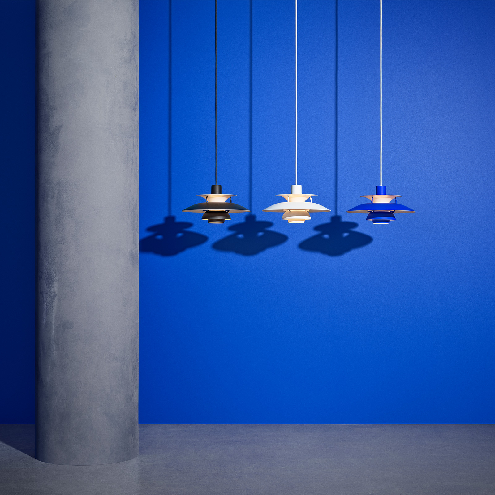 Louis Poulsen PH 5 hængelampe, monokrom blå