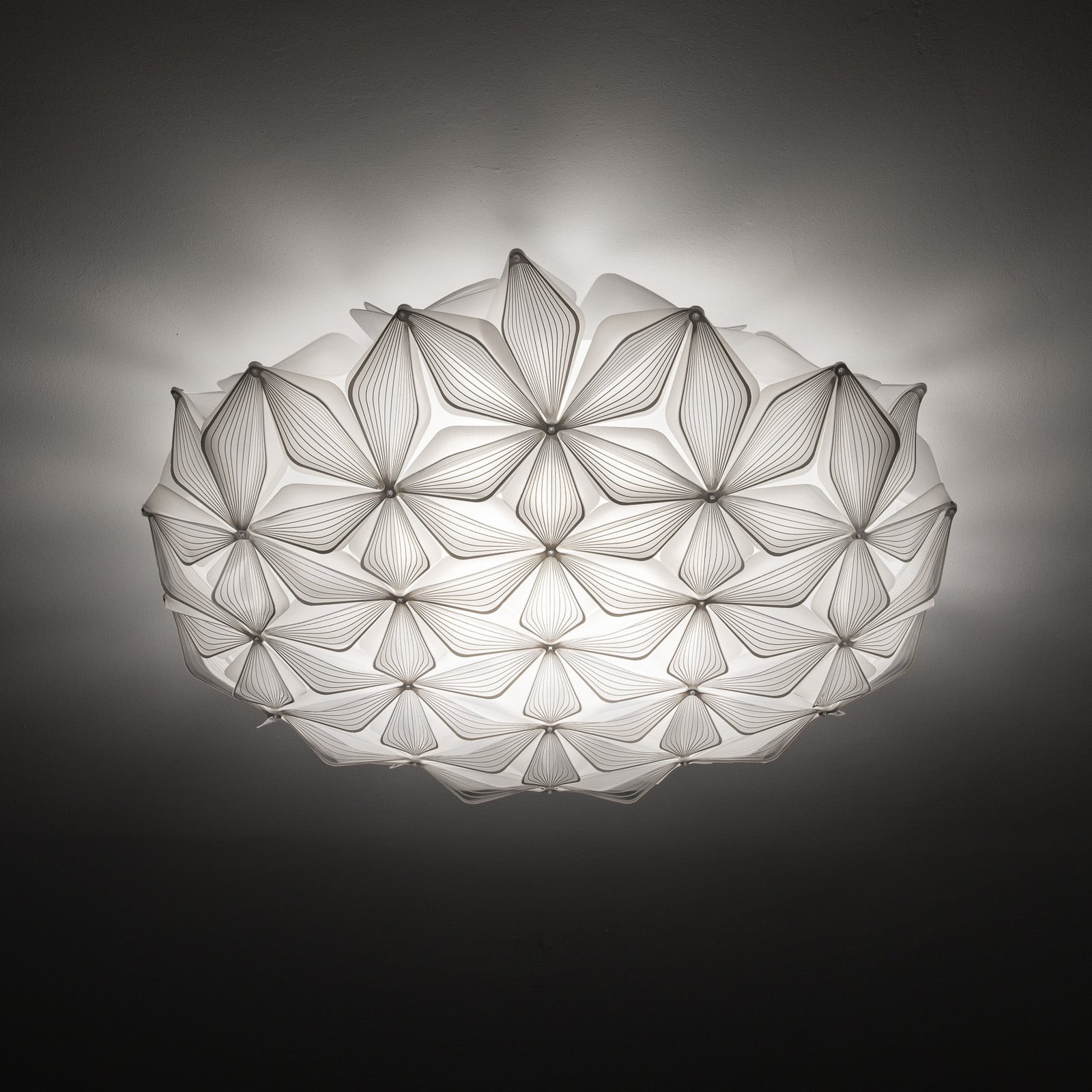 C'EST LA VIE kattovalaisin, valkoinen, Ø 71 cm, 3-lamppuinen, E27 C'EST LA VIE Slamp - Olohuone - Design - Muovi - Plafondi