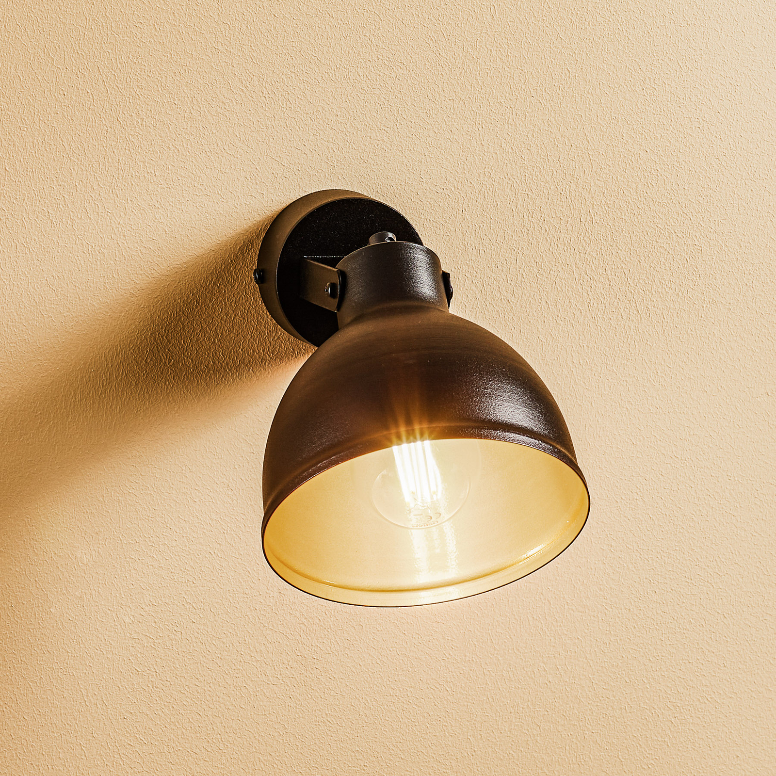 Trial wall light, swivelling lampshade, black/gold