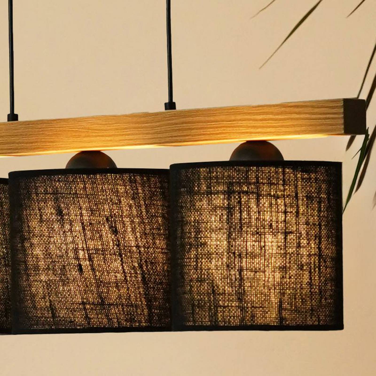 Lampa wisząca Forest, drewno jasne/czarne, juta czarna, 3-punktowa.