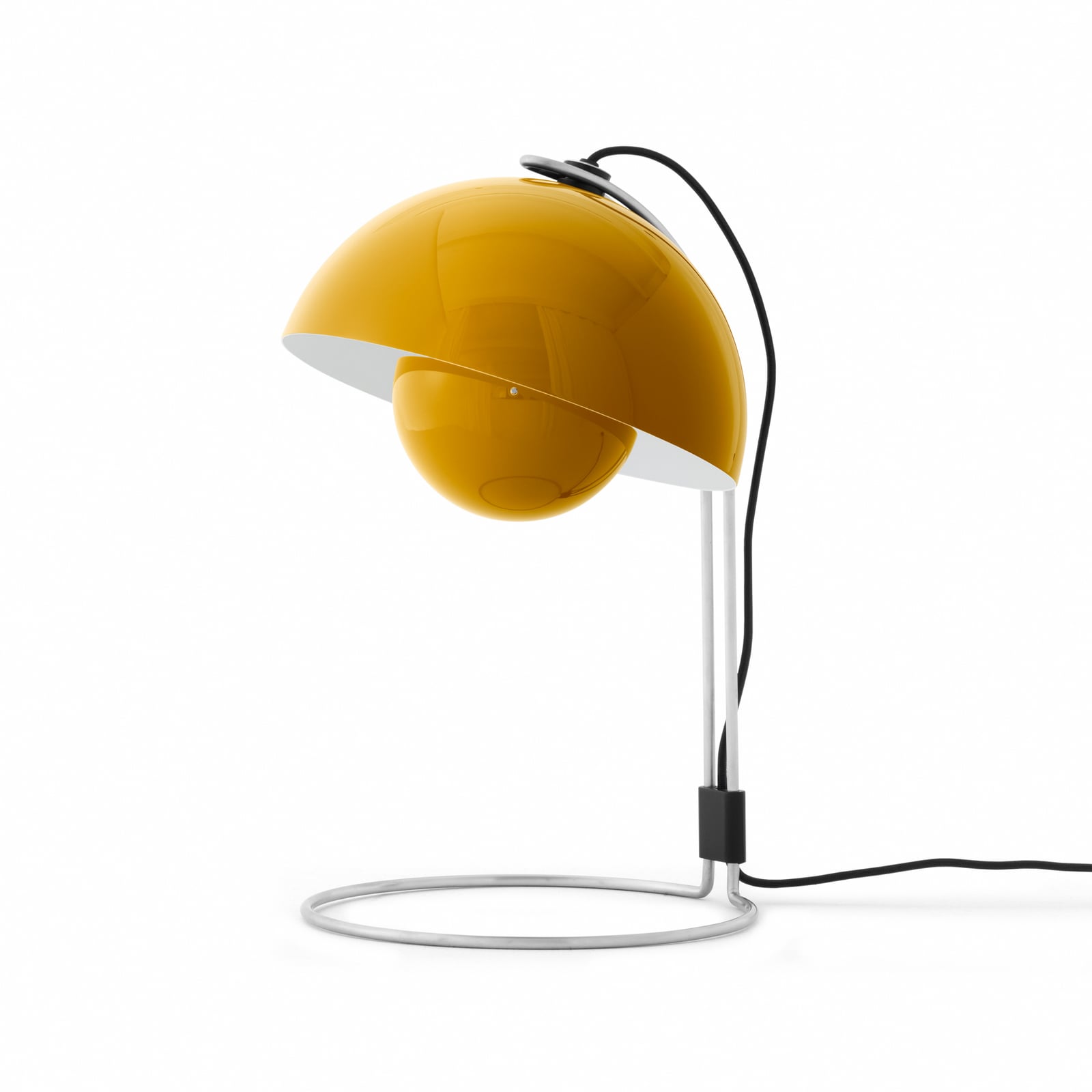 Stolní lampa Flowerpot VP4, hořčičně žlutá, 36 cm – &TRADITION