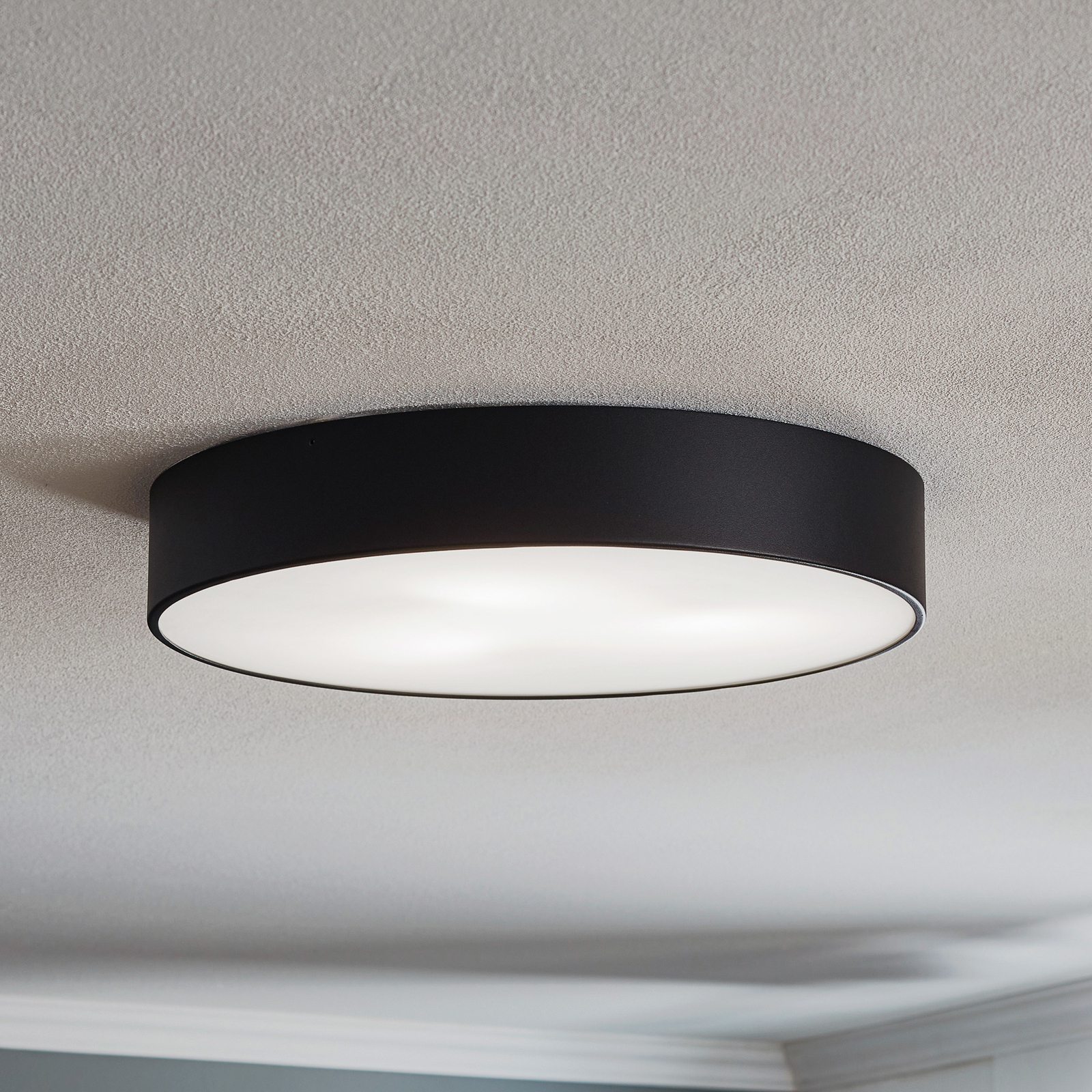 Taklampe Dayton i svart Ø 45 cm
