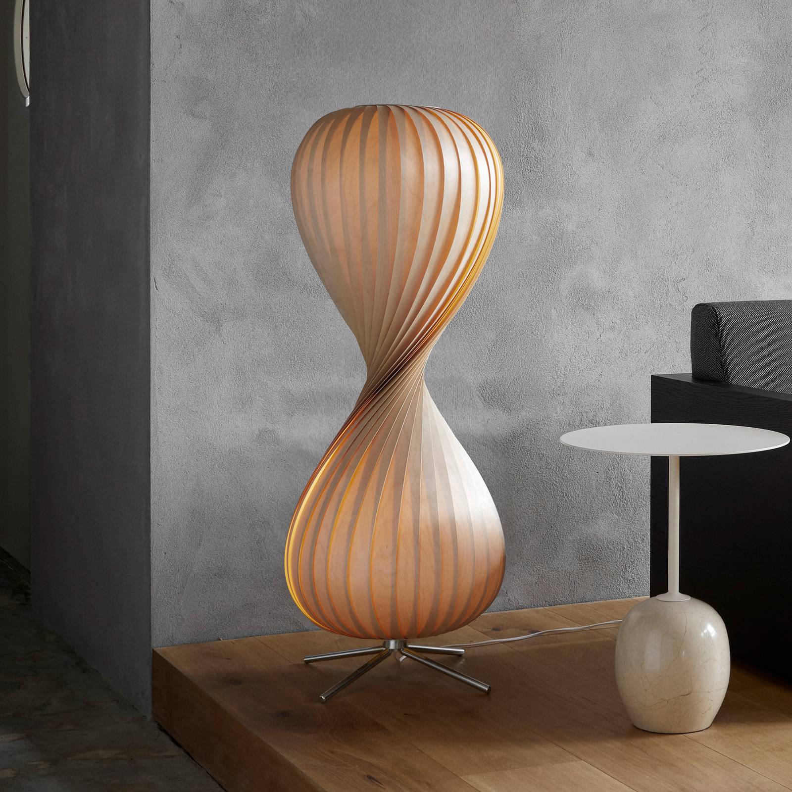 Lampa stojąca Tom Rossau TR10, wysokość 105 cm, drewno brzozowe, E27
