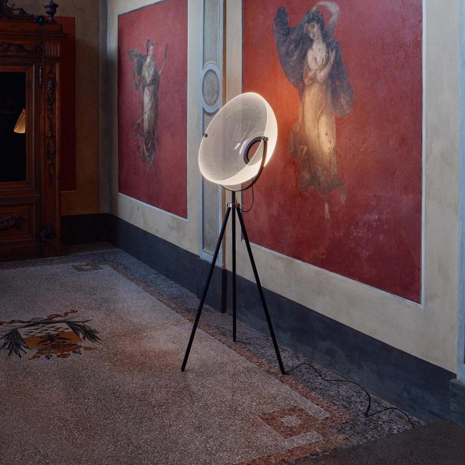 Stilnovo LED-lattiavalaisin Demi Moon, musta, korkeus 196 cm