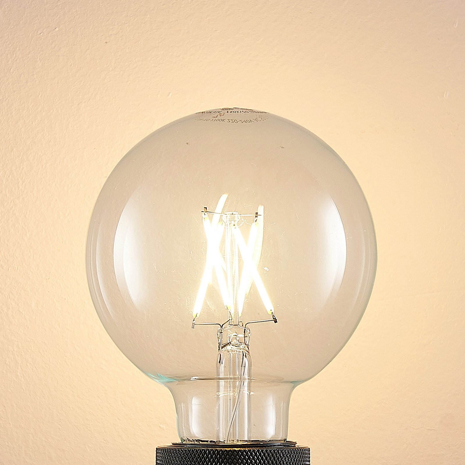 LED bulb E27 4 W 2,700 K G95 globe clear 3-pack