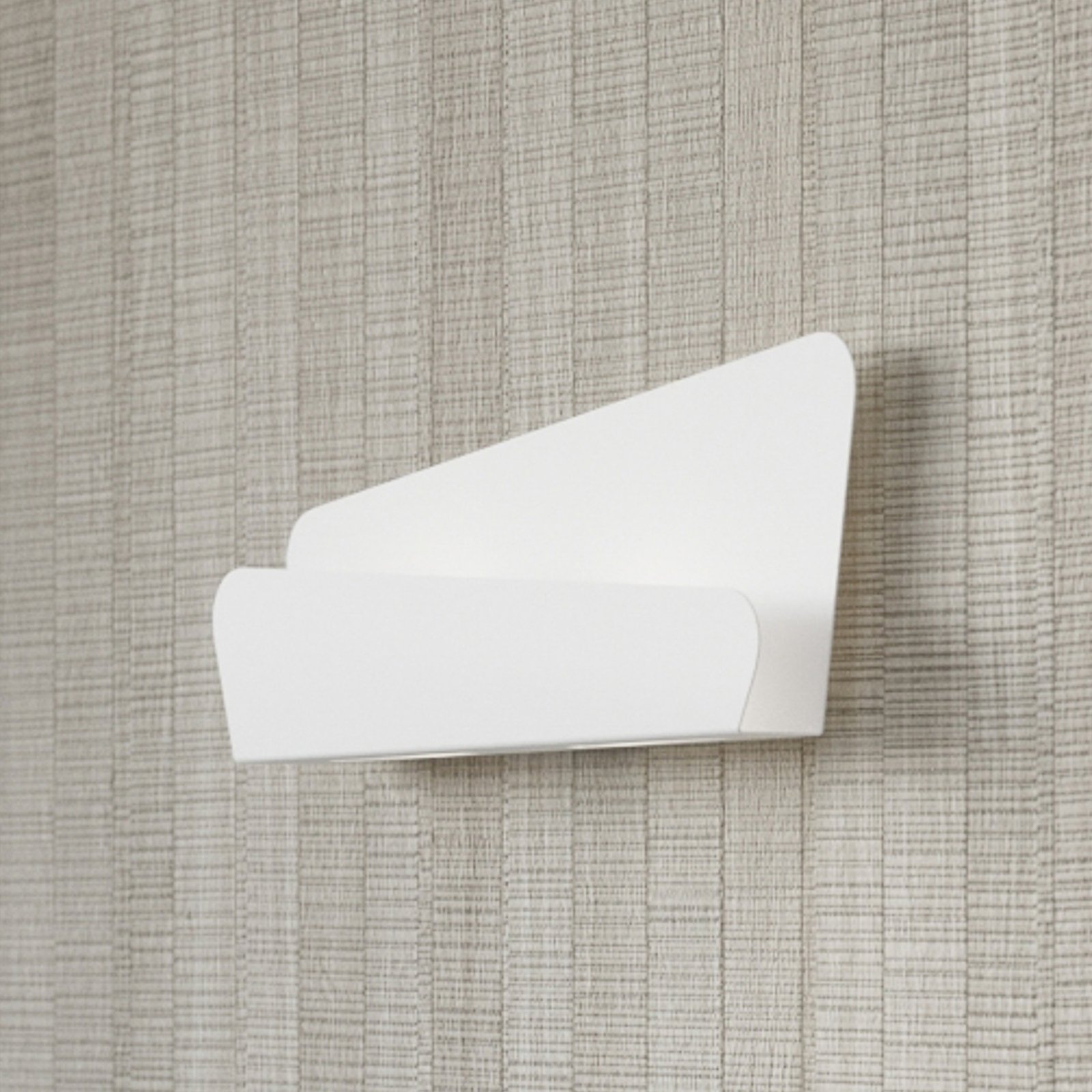 Euluna Seraphine wall light with white shade