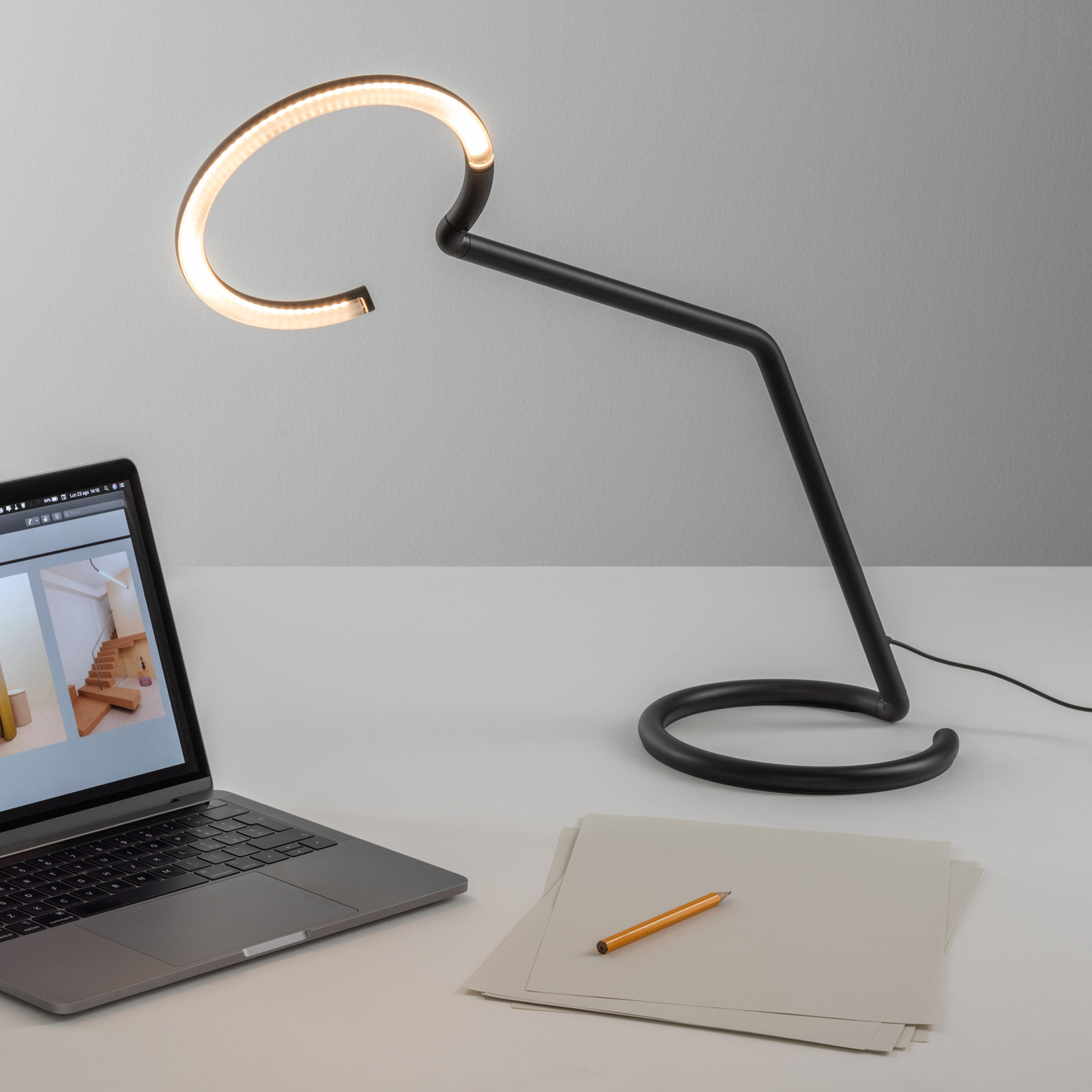 Lampă de masă cu LED Artemide Vine Light Pure Integralis