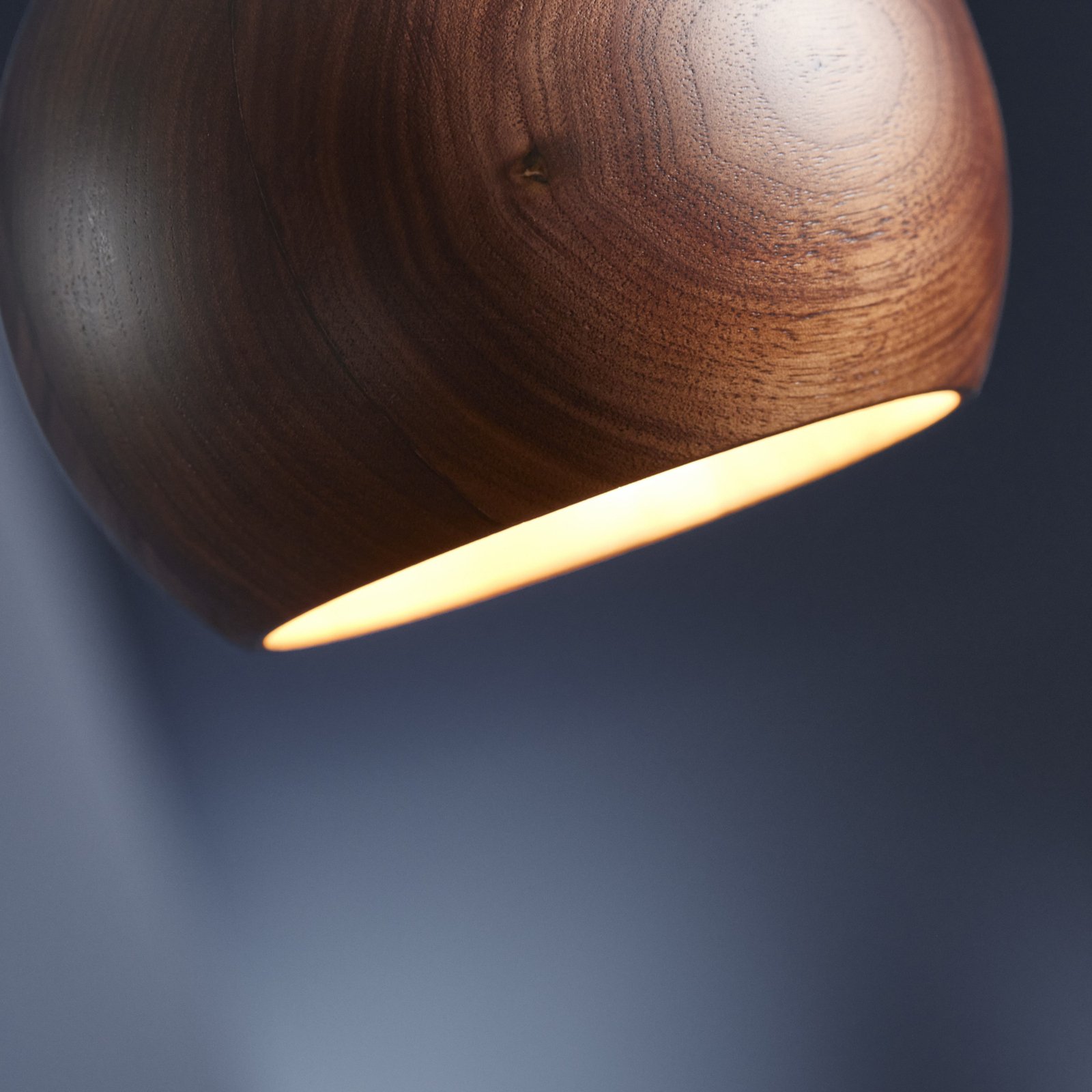 FRANDSEN hanglamp Bal, walnoot, Ø 12 cm, hout