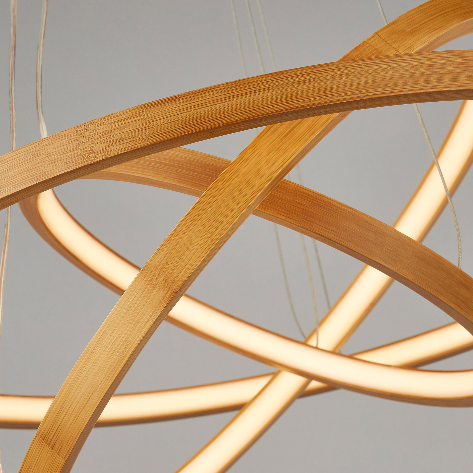 LED pendant light Eternity, gold-coloured, bamboo, Ø 50 cm