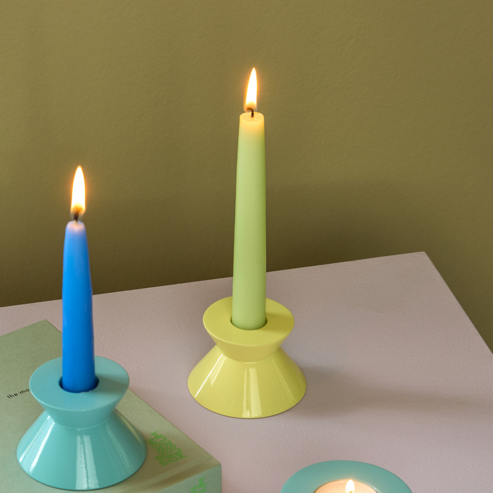 Dos candelabros amarillos, Ø 8 cm - Hübsch