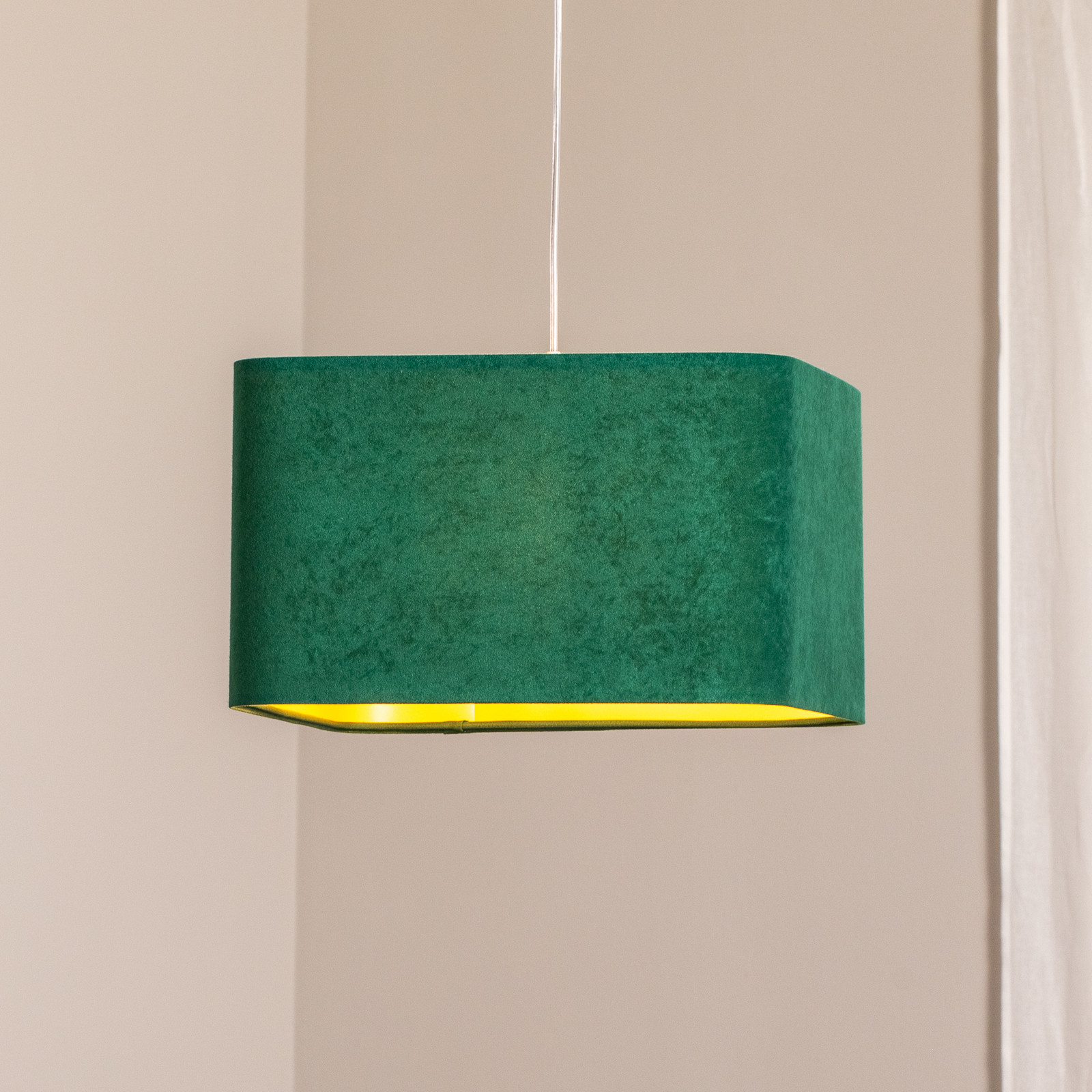 Maco Design Lampă suspendată Kwadro verde 40 x 40 cm velur - Camera de zi / sufragerie - verde auriu - Țesătură / Textil