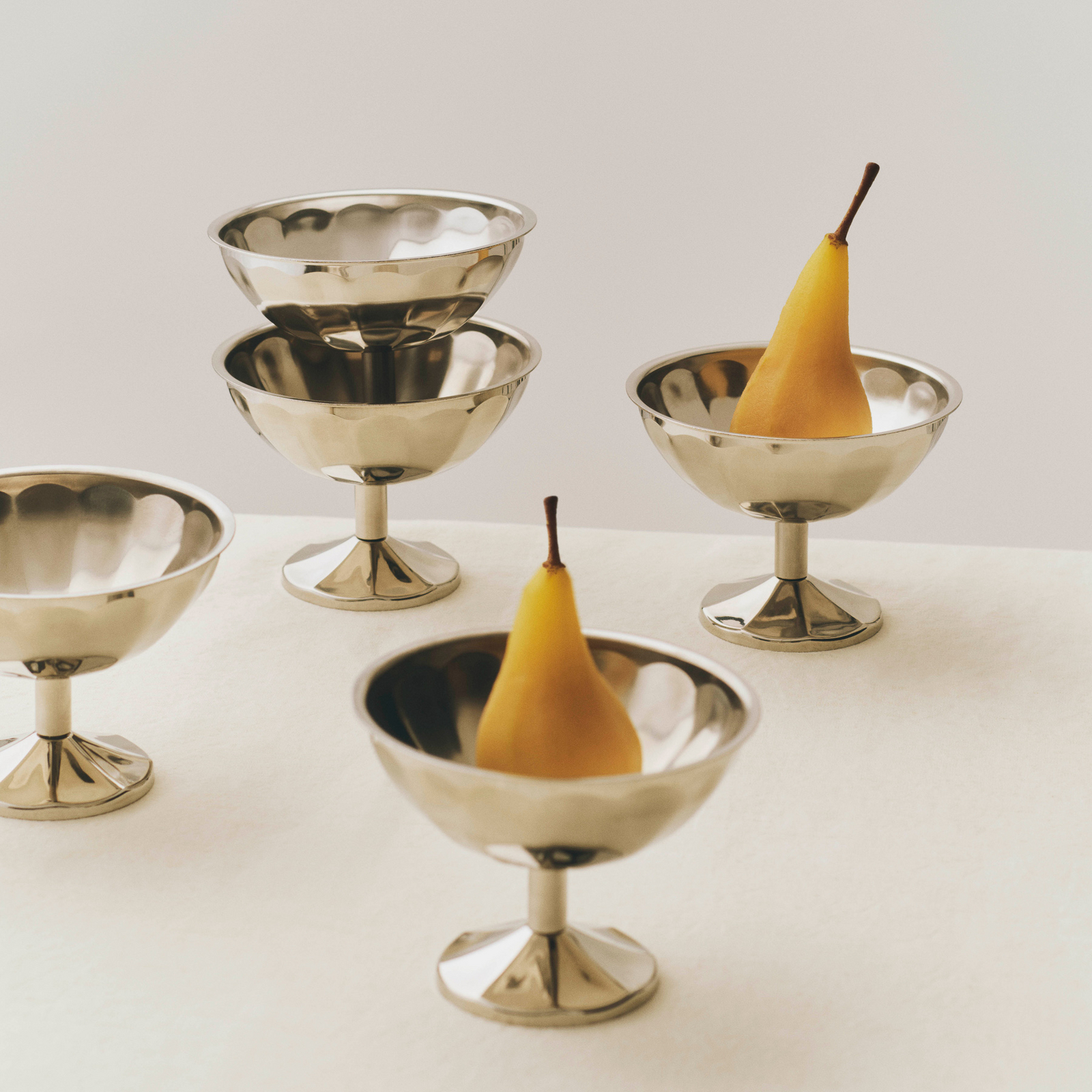 HAY Coupe à dessert Italian, gris, acier inoxydable, Ø 12 cm