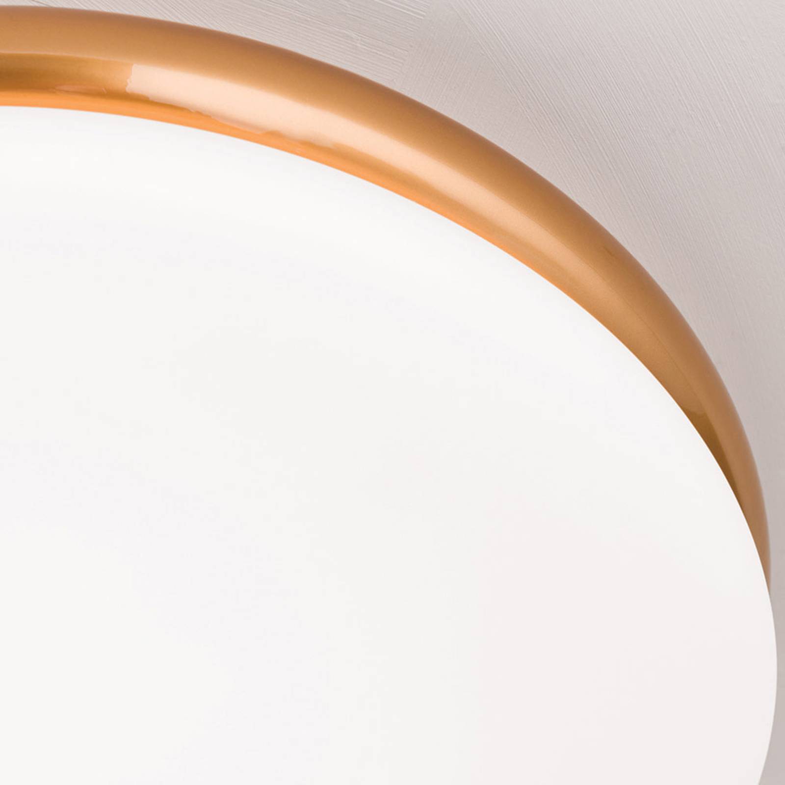 Lampa sufitowa LED James z metalową obudową, miedź