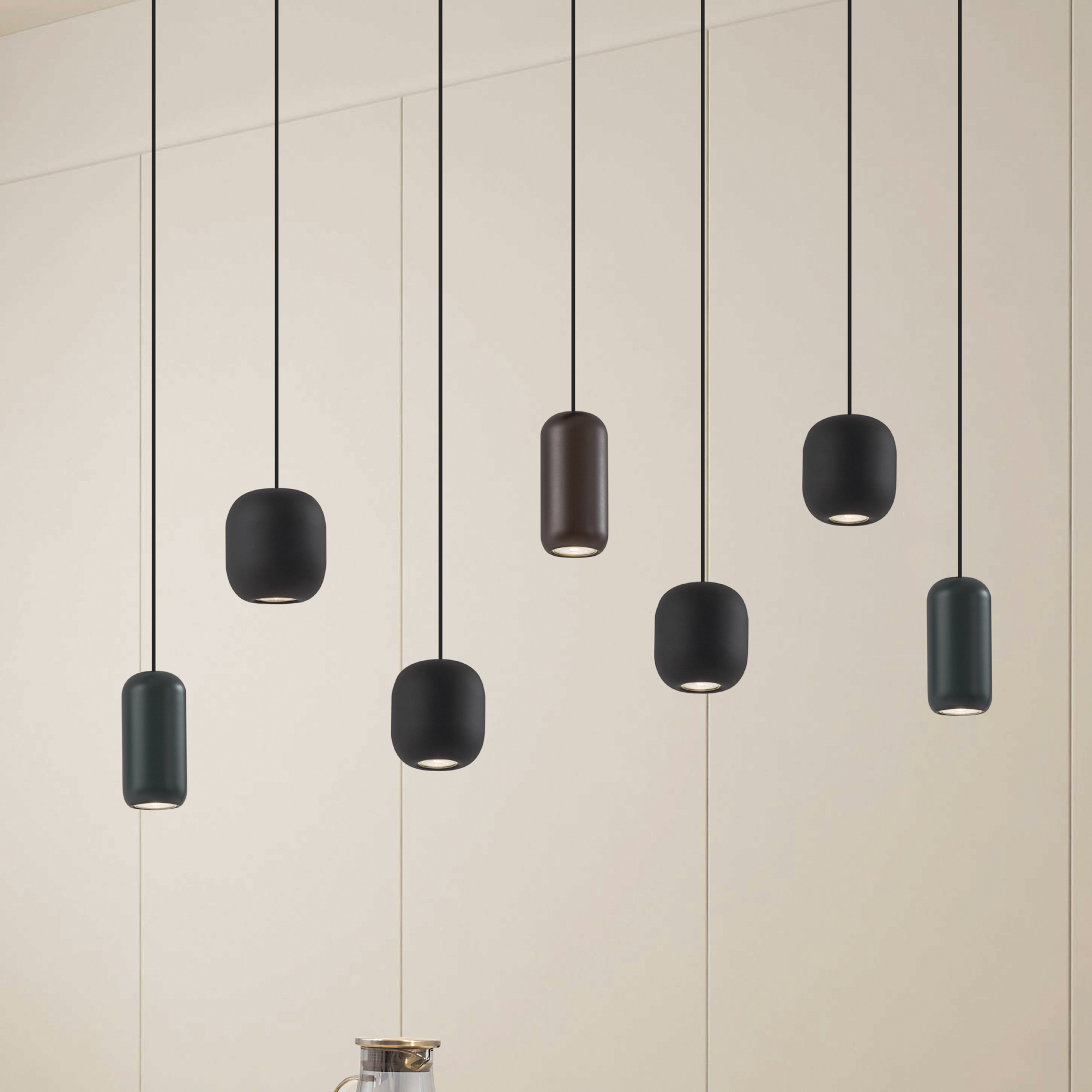 Lucande candeeiro de suspensão Narion, linear, preto/castanho/verde, 7