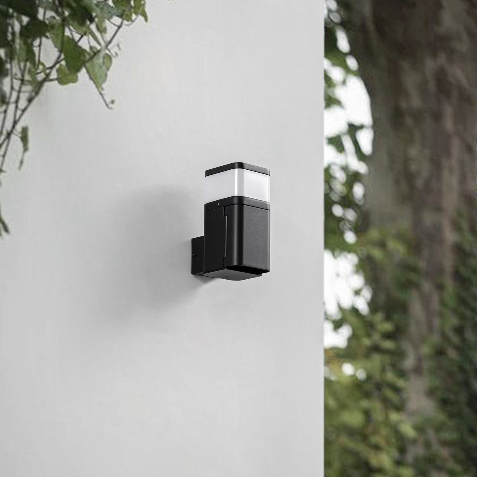 Applique d'extérieur Lindby Teyon, avec prise, noir, IP44 G9