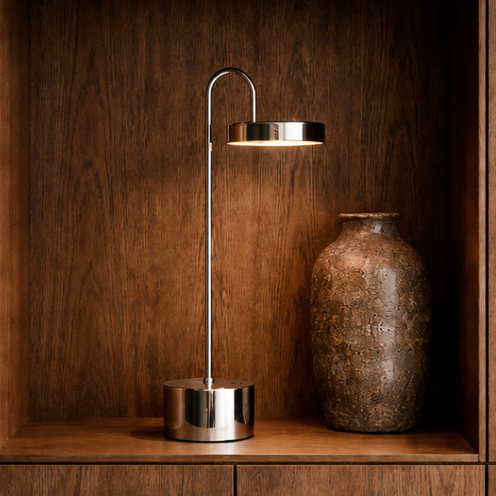 Dyberg Larsen LED-Akku-Tischleuchte MOOVELIGHT, chrom, 35 cm