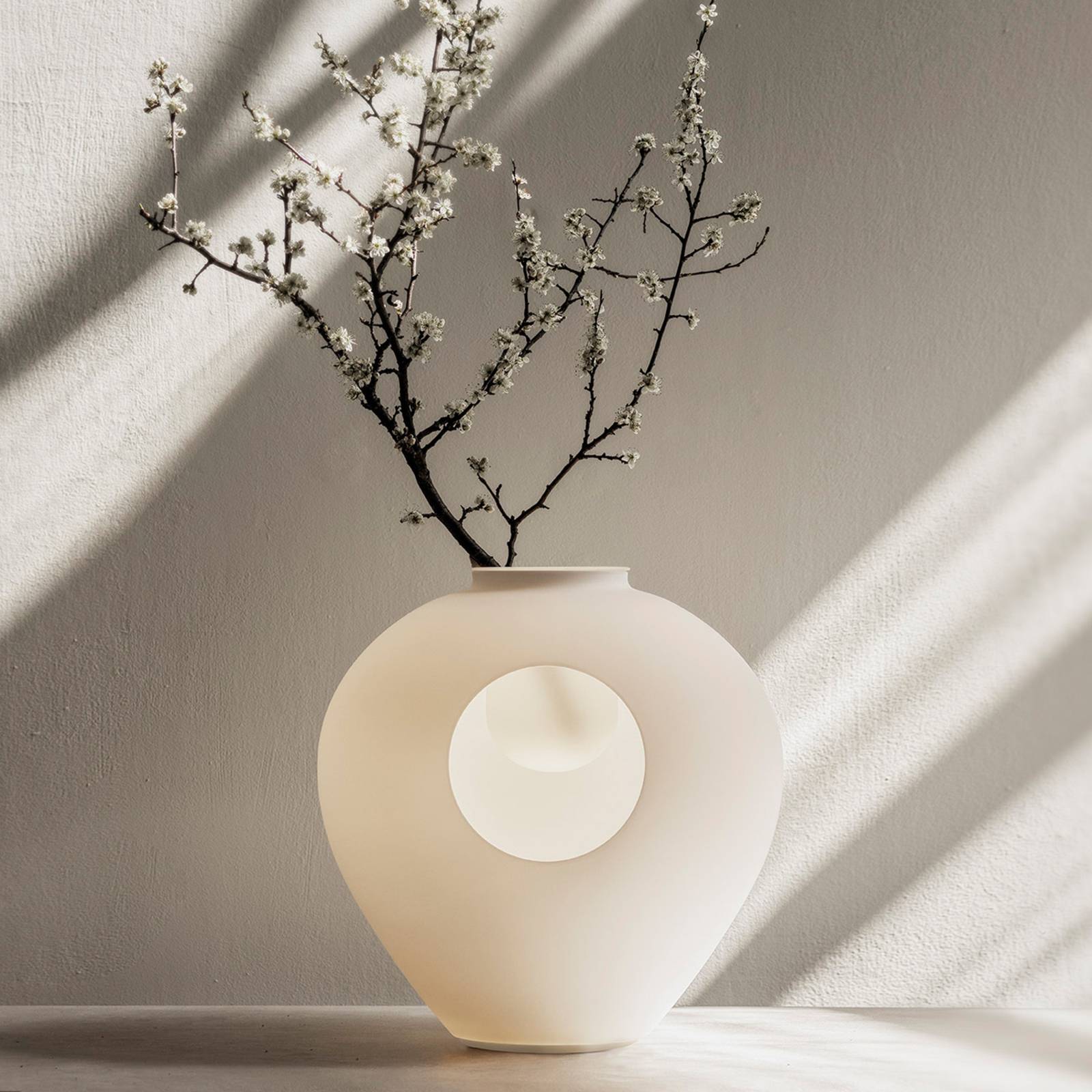 FOSCARINI Foscarini Madre LED glass table lamp with dimmer, for Living / Dining Room, borosilicate glass, handblown glass, aluminium, polycarbonate, 17.5 W, energy efficiency: A+, H: 36 cm