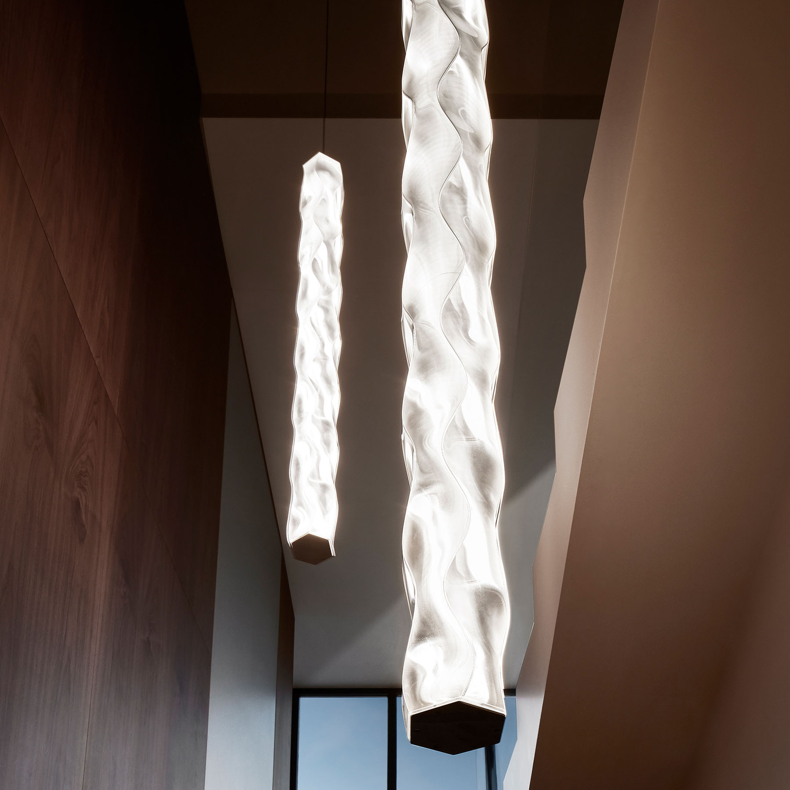 Slamp Hugo Vertical LED závěsné světlo prisma