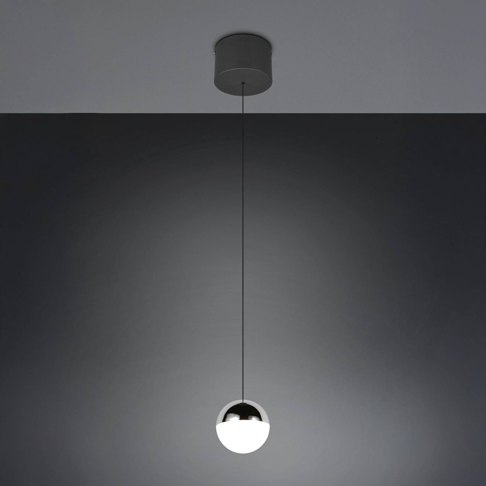 Reality Leuchten Suspension LED Senta, couleur chrome, Ø 10 cm, 4 000 K, à 1 lampe.