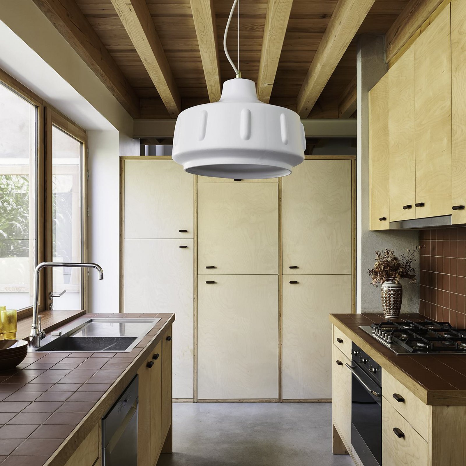 MARKET SET Jimmy hanging light, Ø 38 cm, white, ceramic