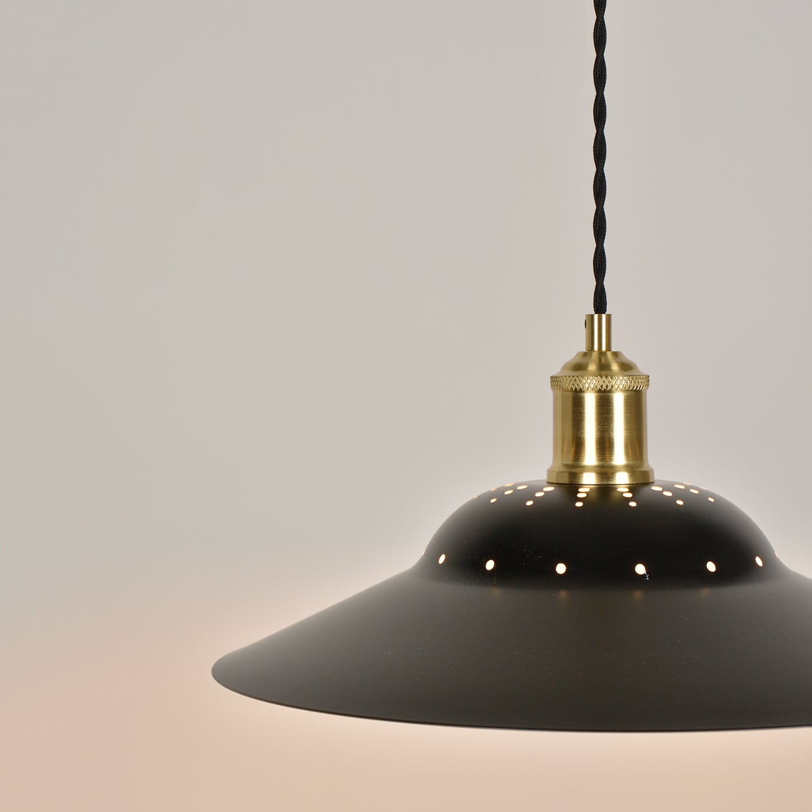 Żyrandol Louise, matowa czerń, Ø 38 cm, metal Żyrandol Louise, matowa czerń, Ø 38 cm, metal