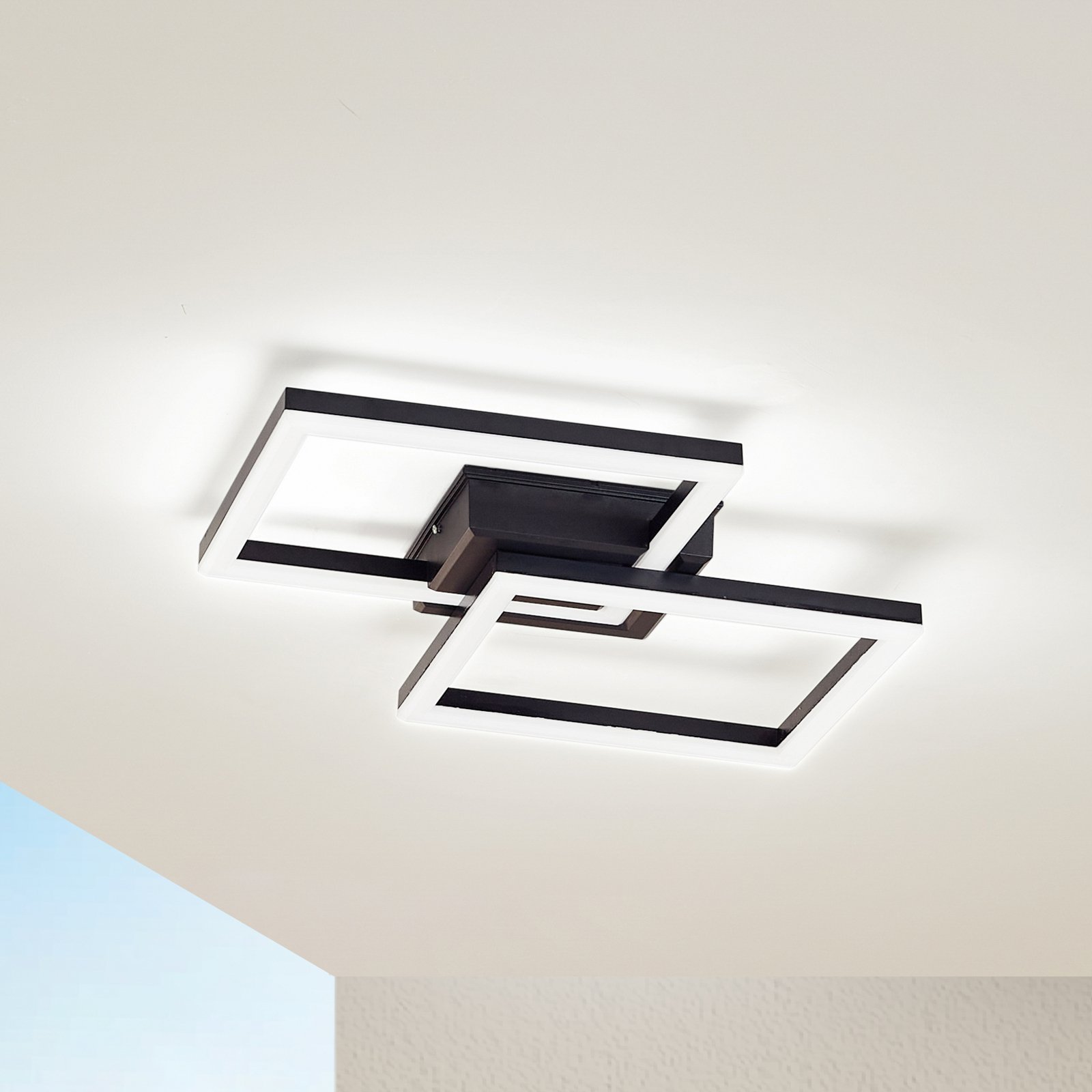 Lindby LED āra griestu lampa Finian, 48 cm x 48 cm, CCT, ar regulējamu