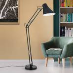 Bachelor floor lamp with adjustable joints