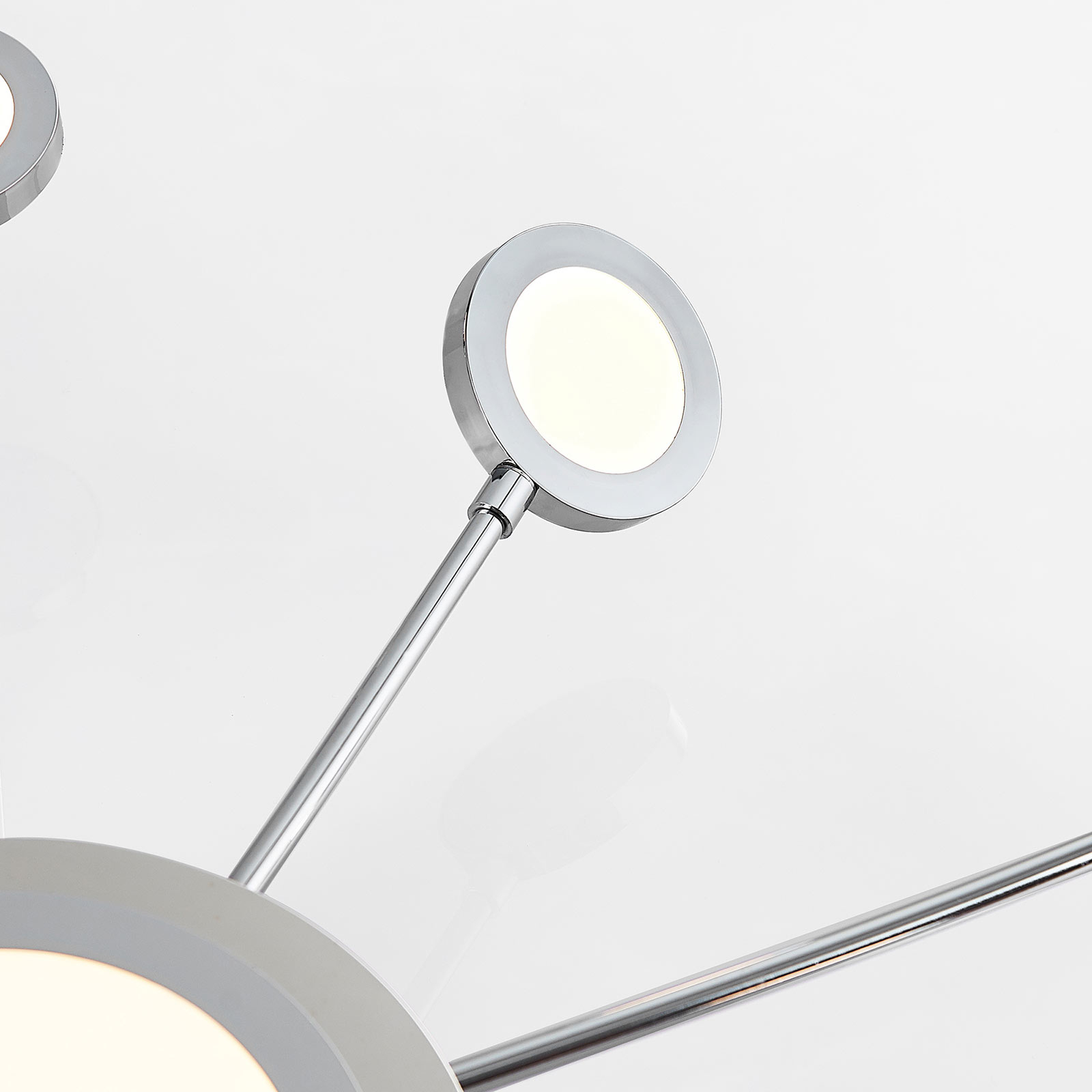 Plafonnier LED chromé Meru, lumière variable