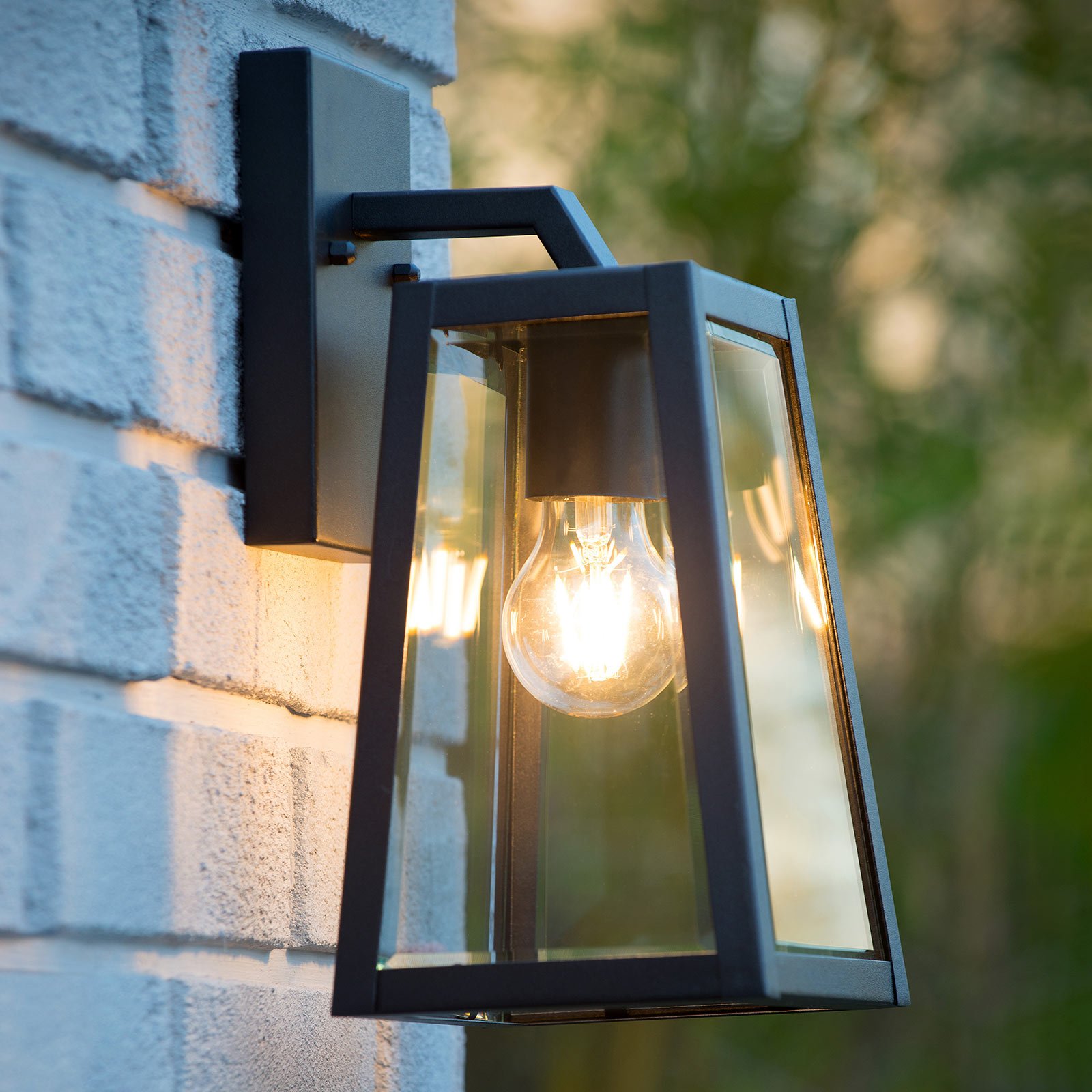 Matslot outdoor wall light with clear glass