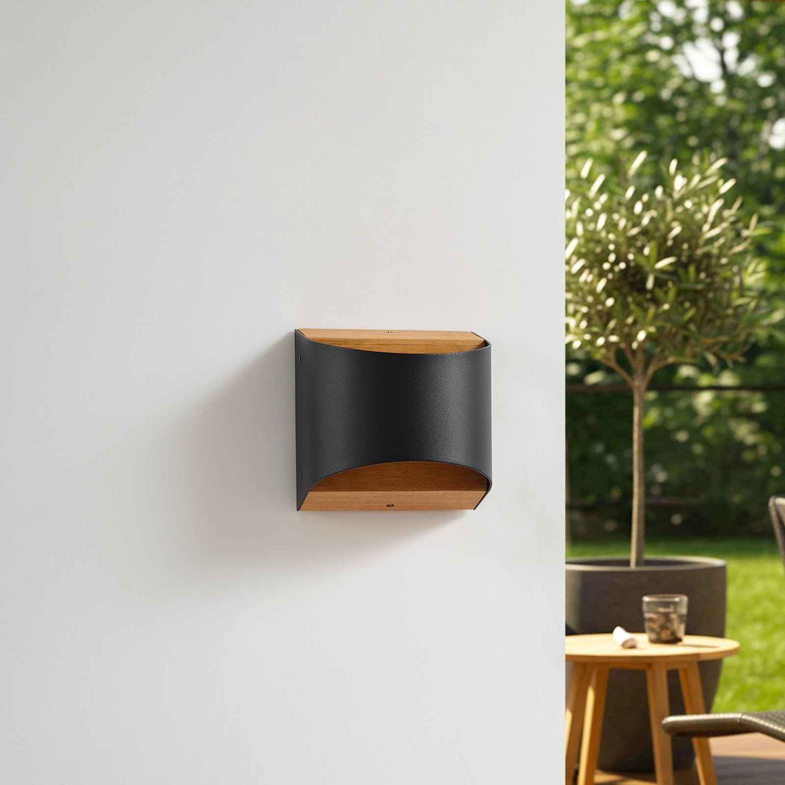 Lindby Candeeiro de parede exterior LED Lenore, preto, metal, 13,5cm