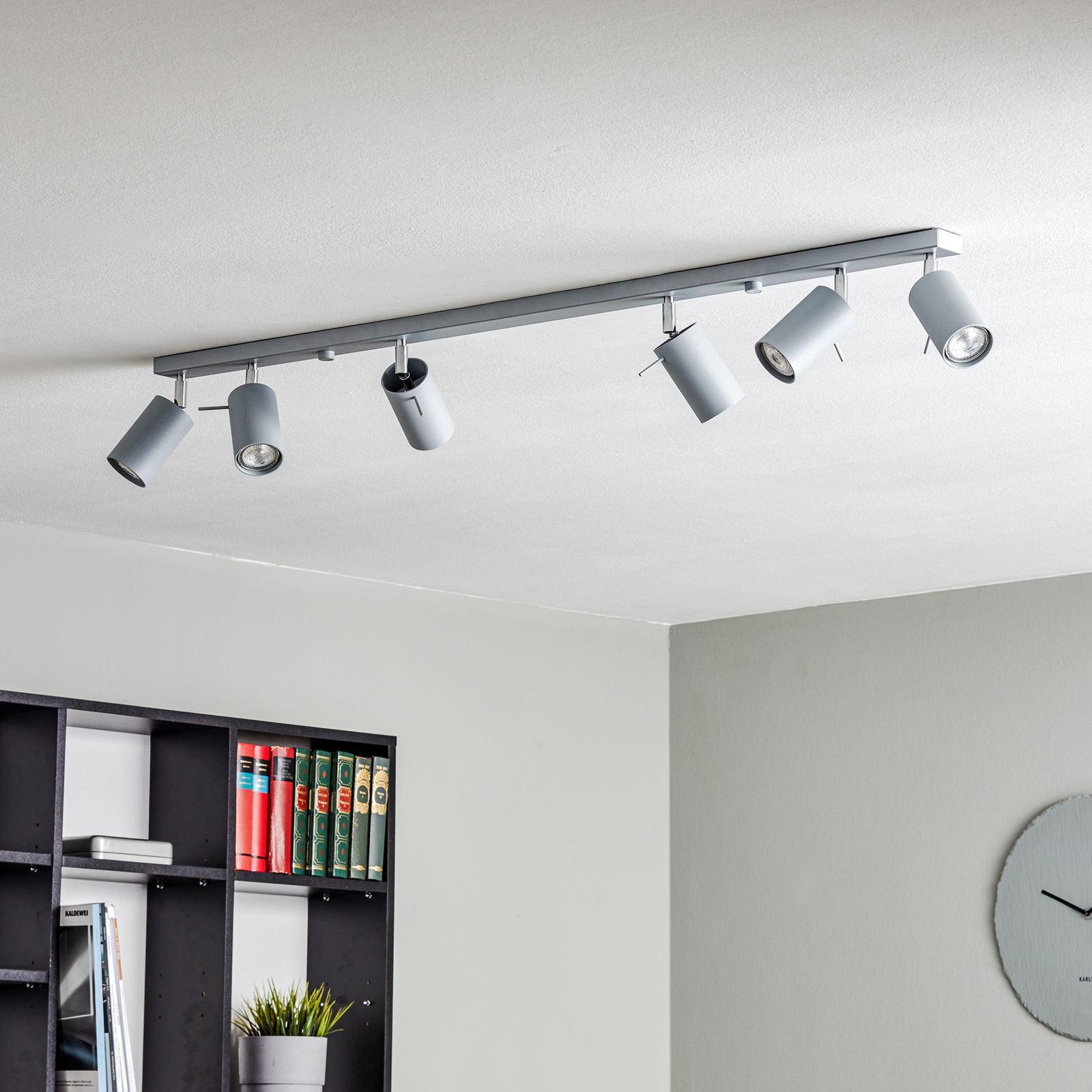 Spot pour plafond Round gris, six lampes linéaire