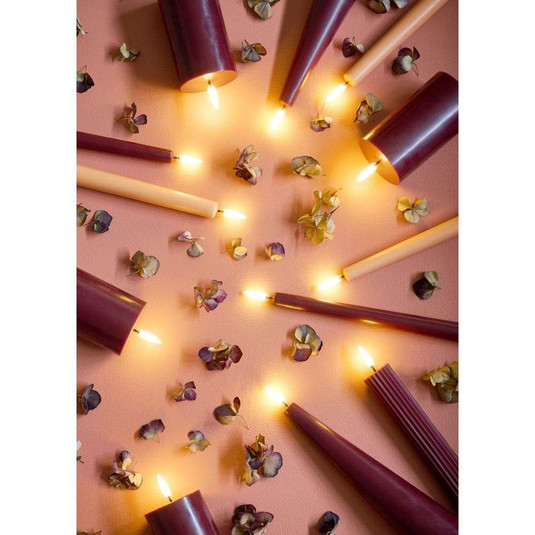 Vela LED acanalada, 2 unidades, 3,2 x 25,5 cm, color burdeos - Uyuni Lighting