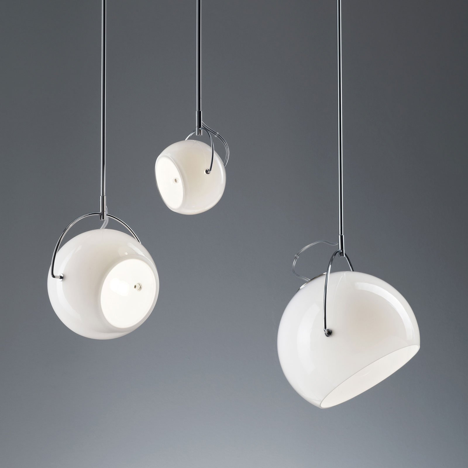 Fabbian Beluga White glass hanging light, Ø 20 cm