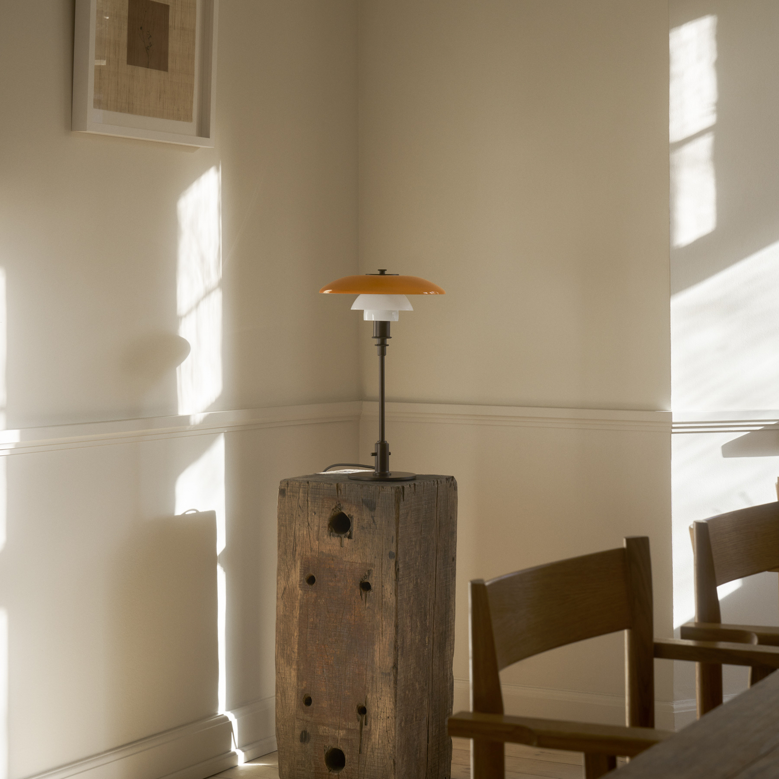 Louis Poulsen bordlampe PH 3-2, brunsert messing, ravfarget Louis Poulsen bordlampe PH 3-2, brunsert messing, ravfarget