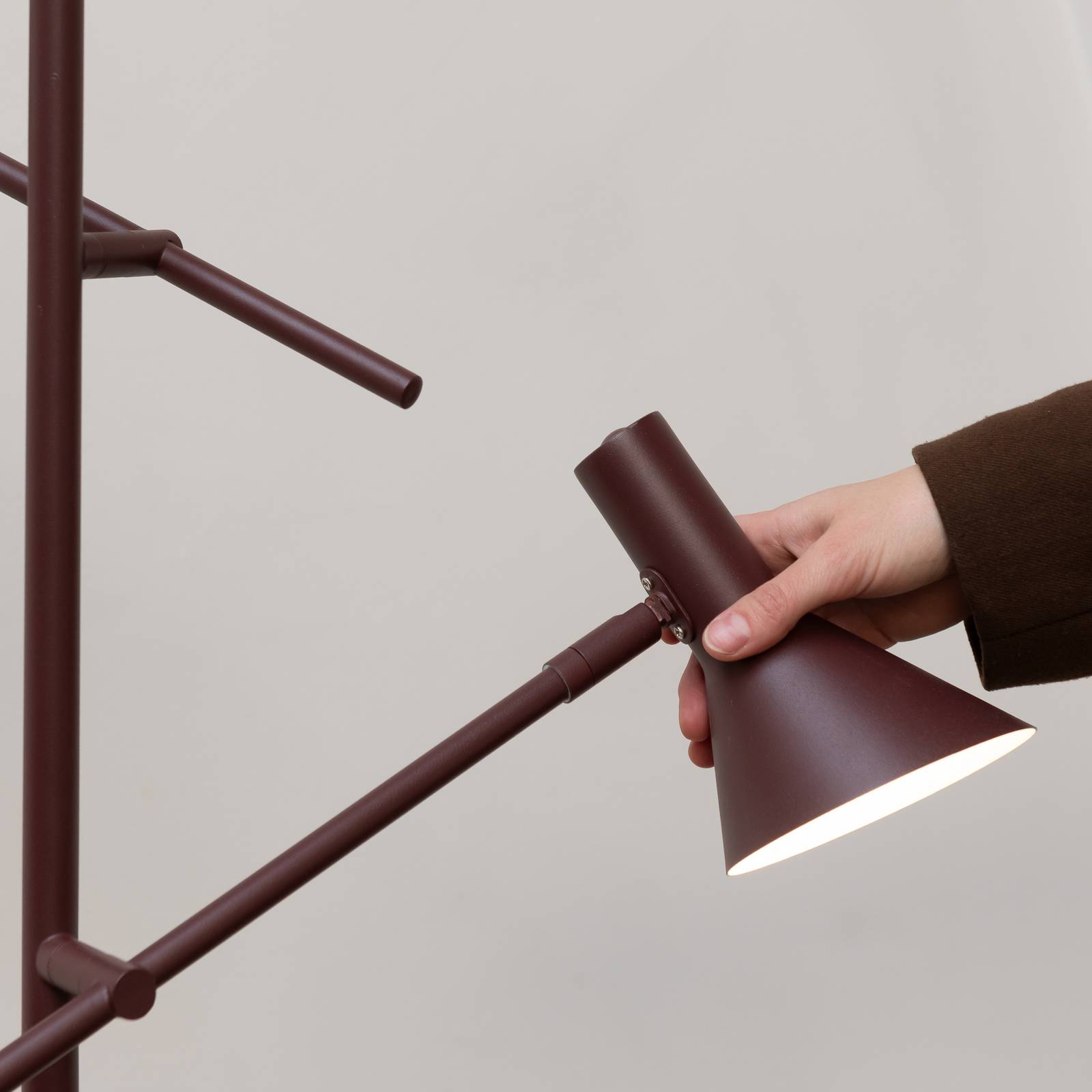 IT'S ABOUT ROMI lampa podłogowa Izmir, ciemnoczerwona, 3-punktowa