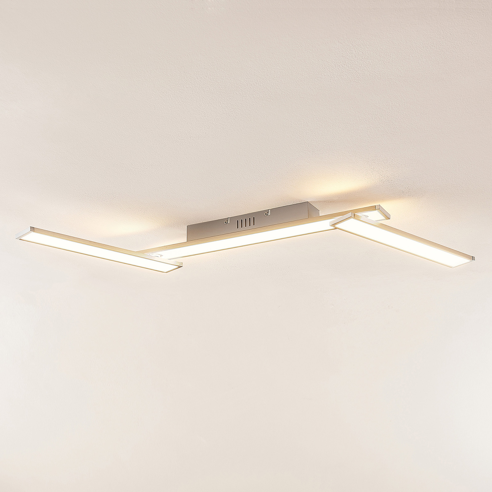 Lindby Smart Ibbe LED mennyezeti lámpa, három izzóval