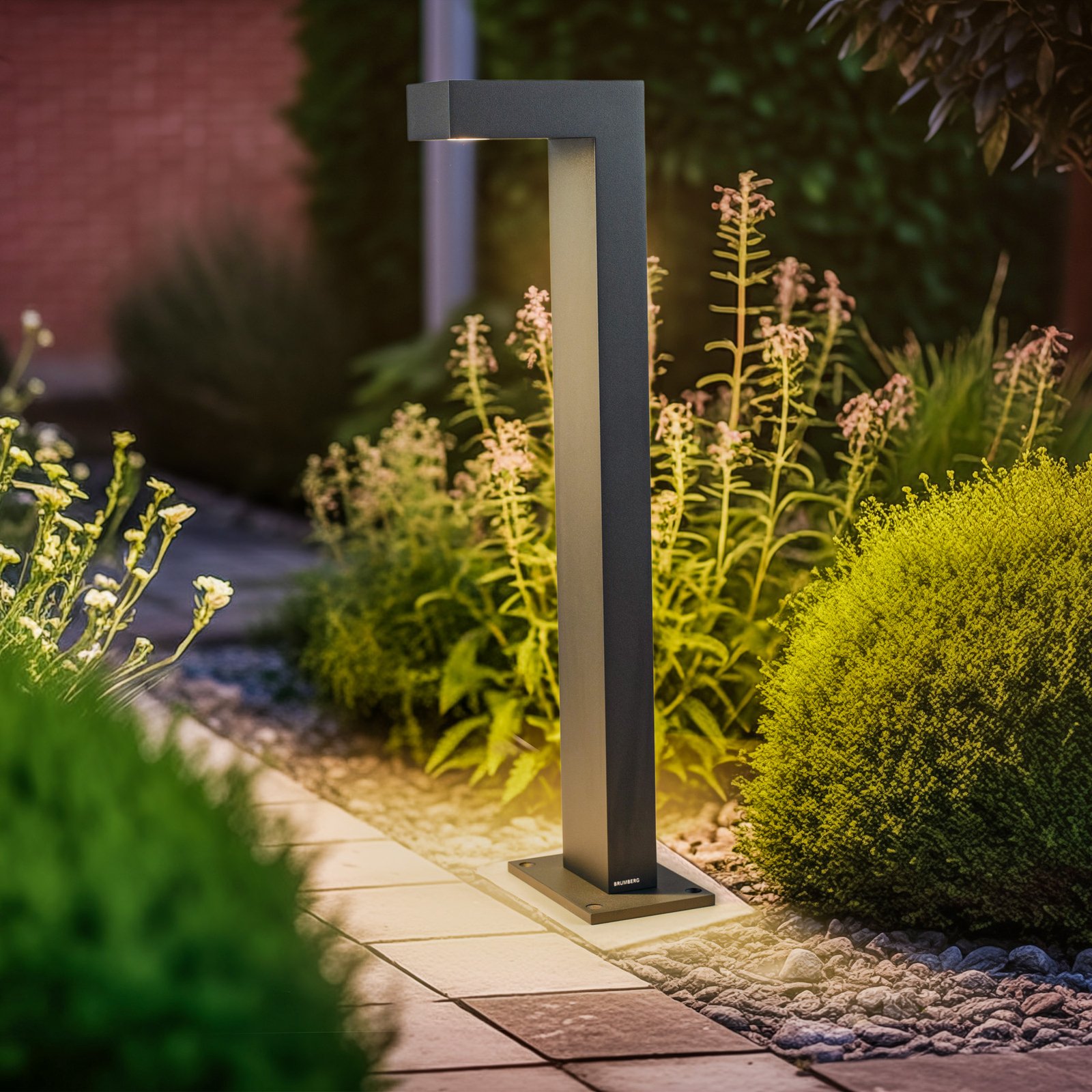 BRUMBERG Lantern LED path light with IP65