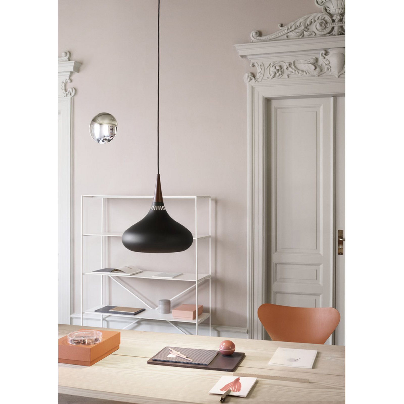 Orient P1 Candeeiro Suspenso Matte Alu/Oak - Fritz Hansen